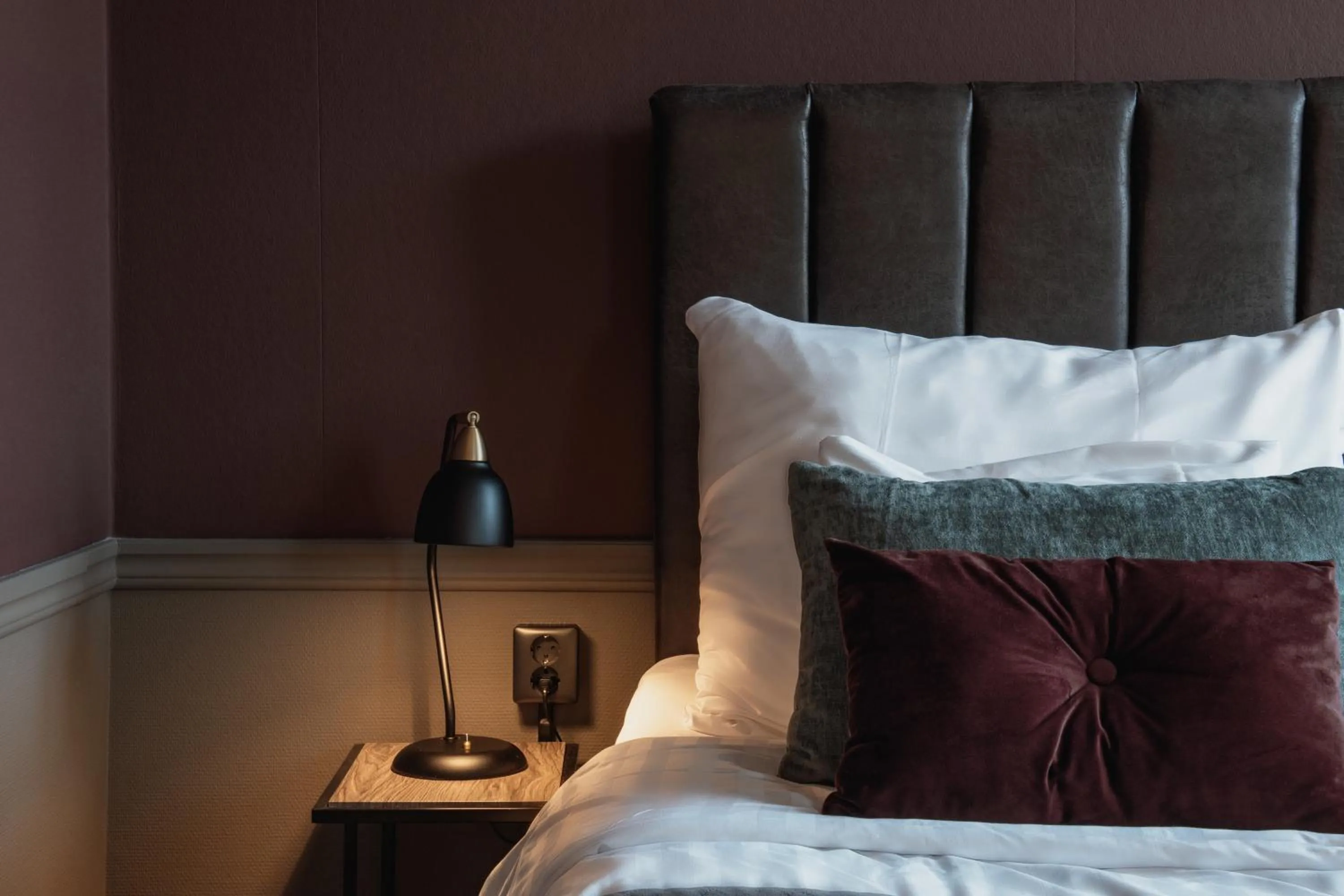 Bed in Home Hotel Cardinal