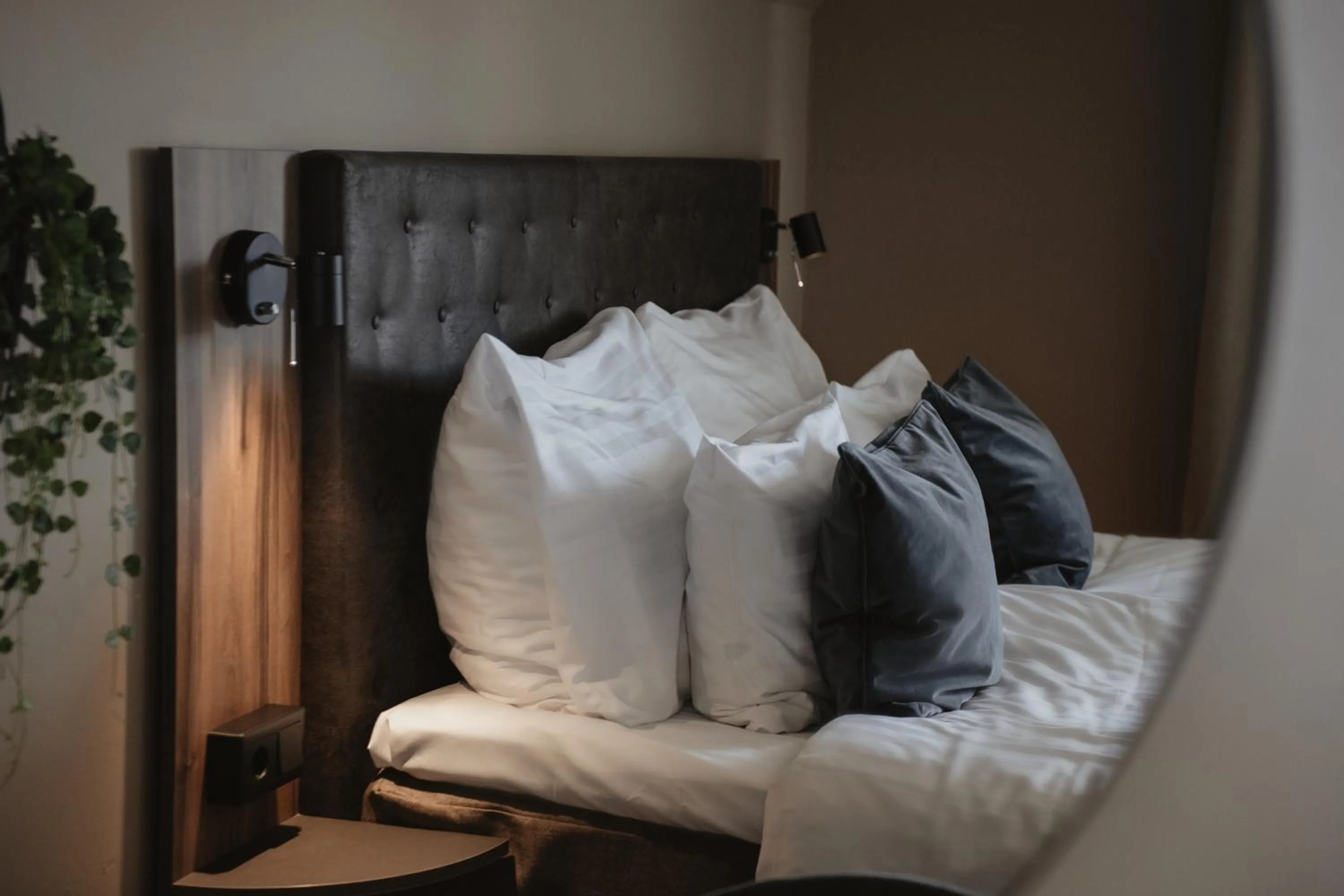 Bed in Home Hotel Cardinal