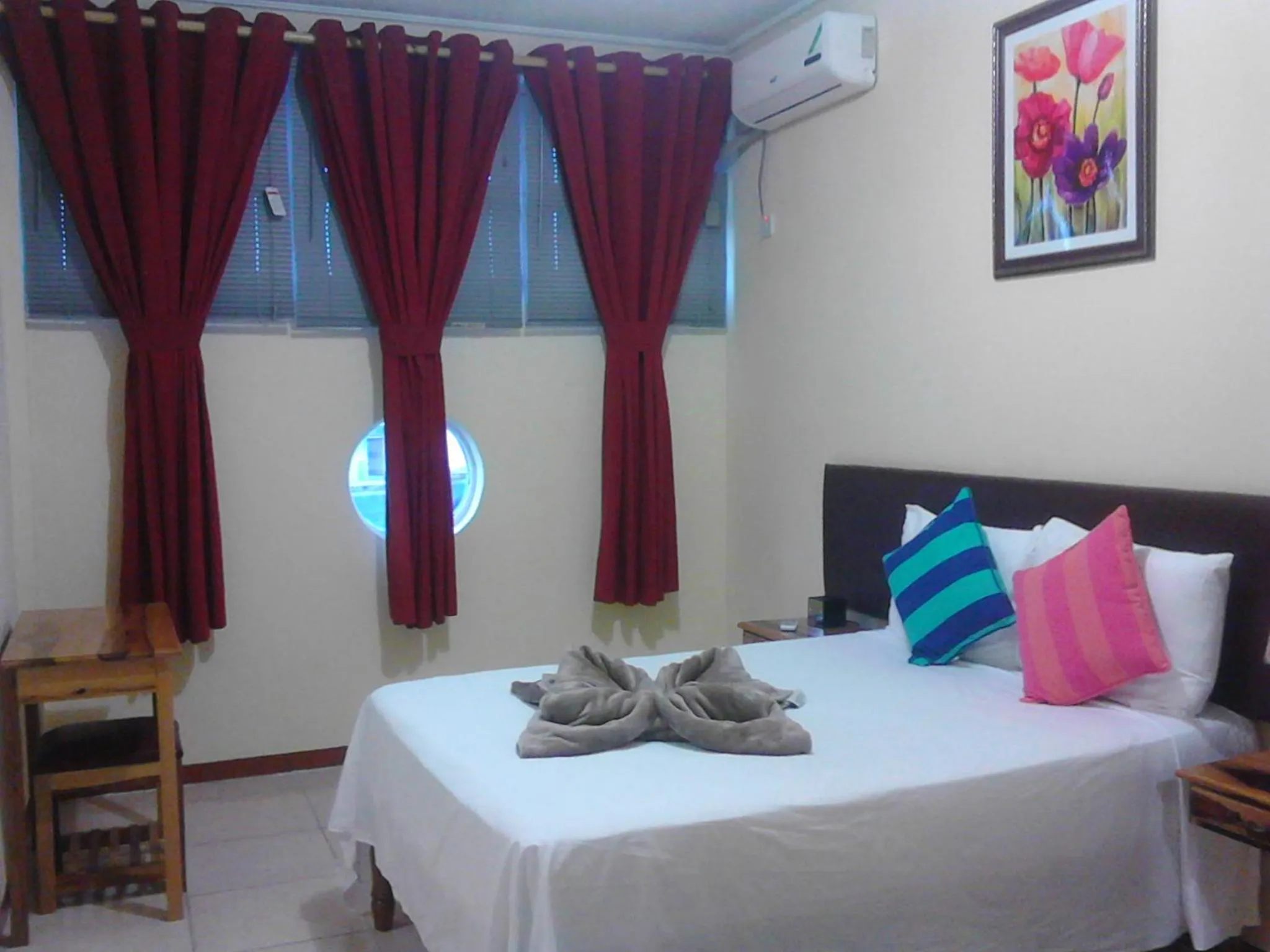 Bedroom, Bed in Sea Shell Palms, Ocho Rios
