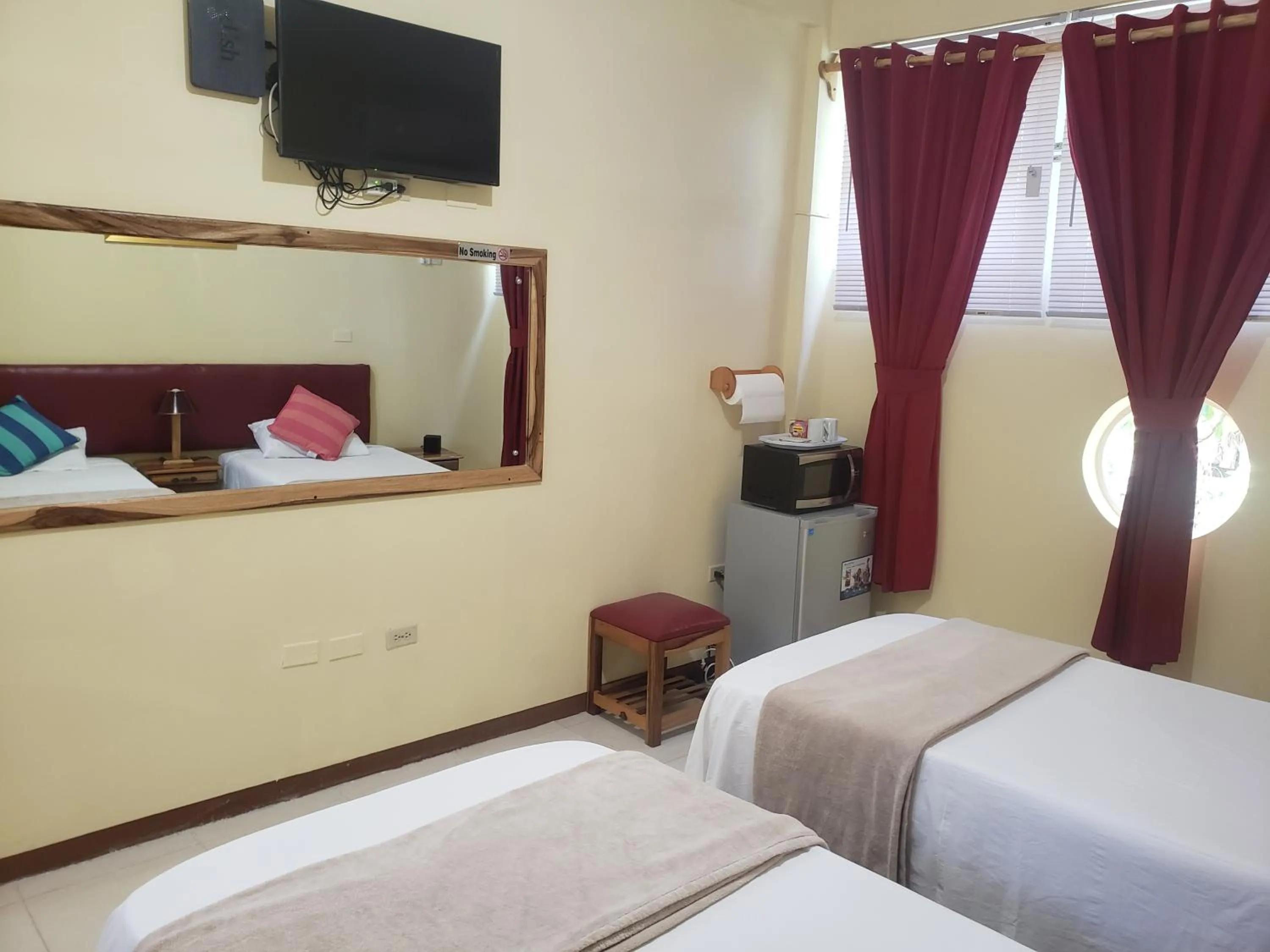 Bedroom, Bed in Sea Shell Palms, Ocho Rios