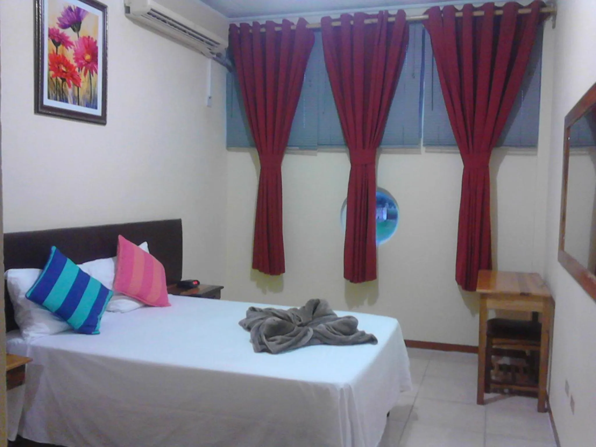 Bedroom, Bed in Sea Shell Palms, Ocho Rios