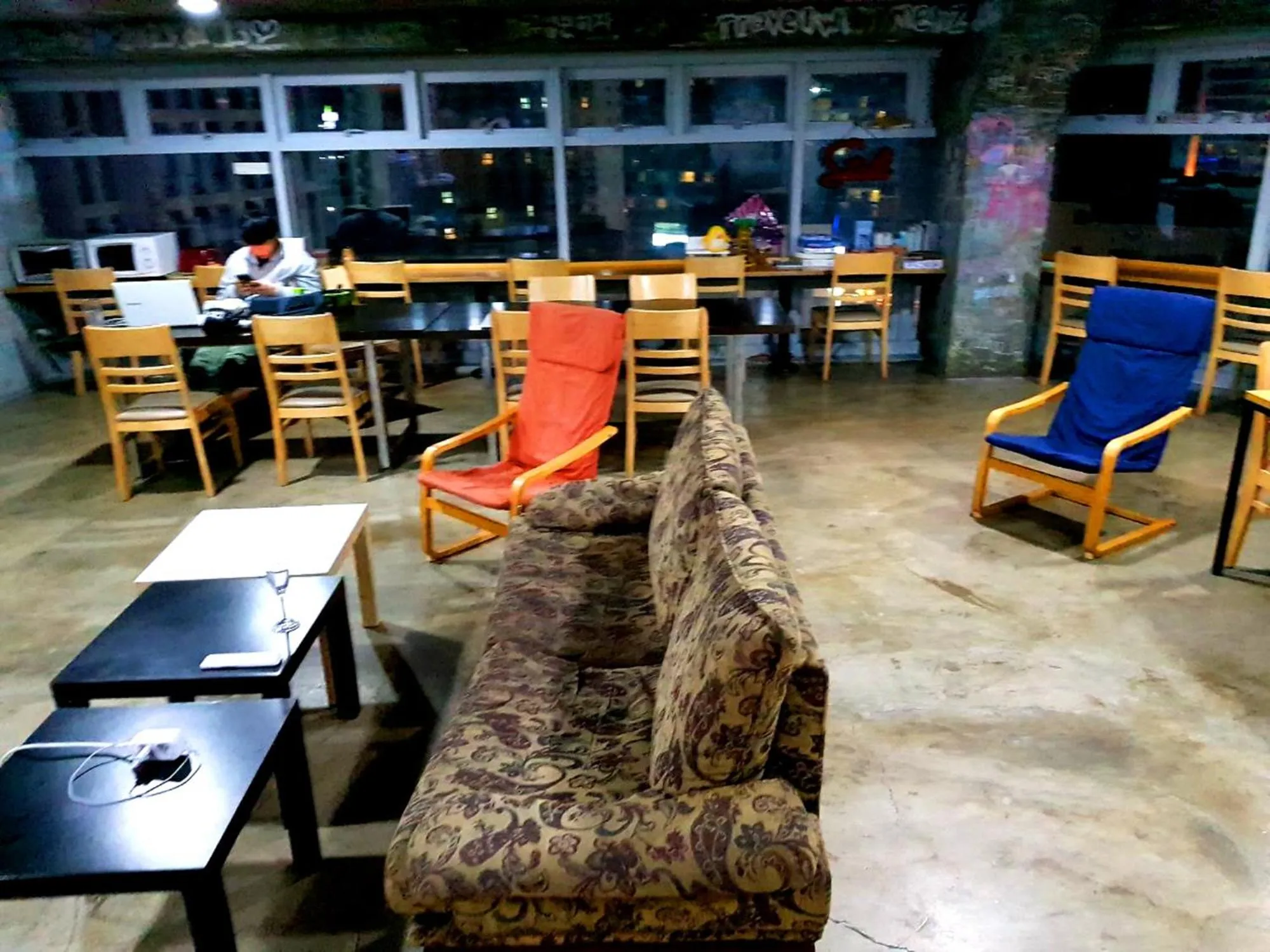 Lounge or bar in Busan Popcorn Hostel
