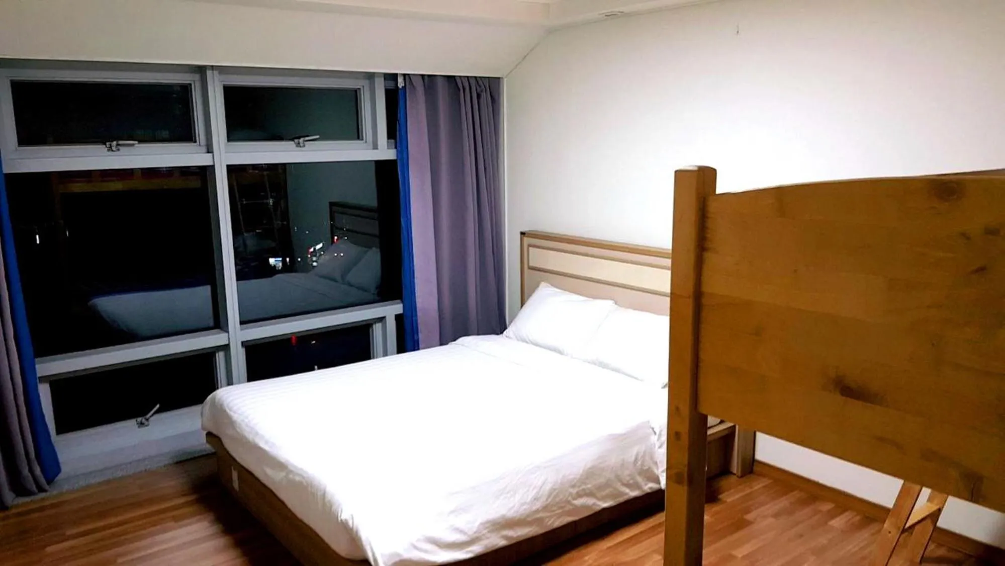 Bed in Busan Popcorn Hostel