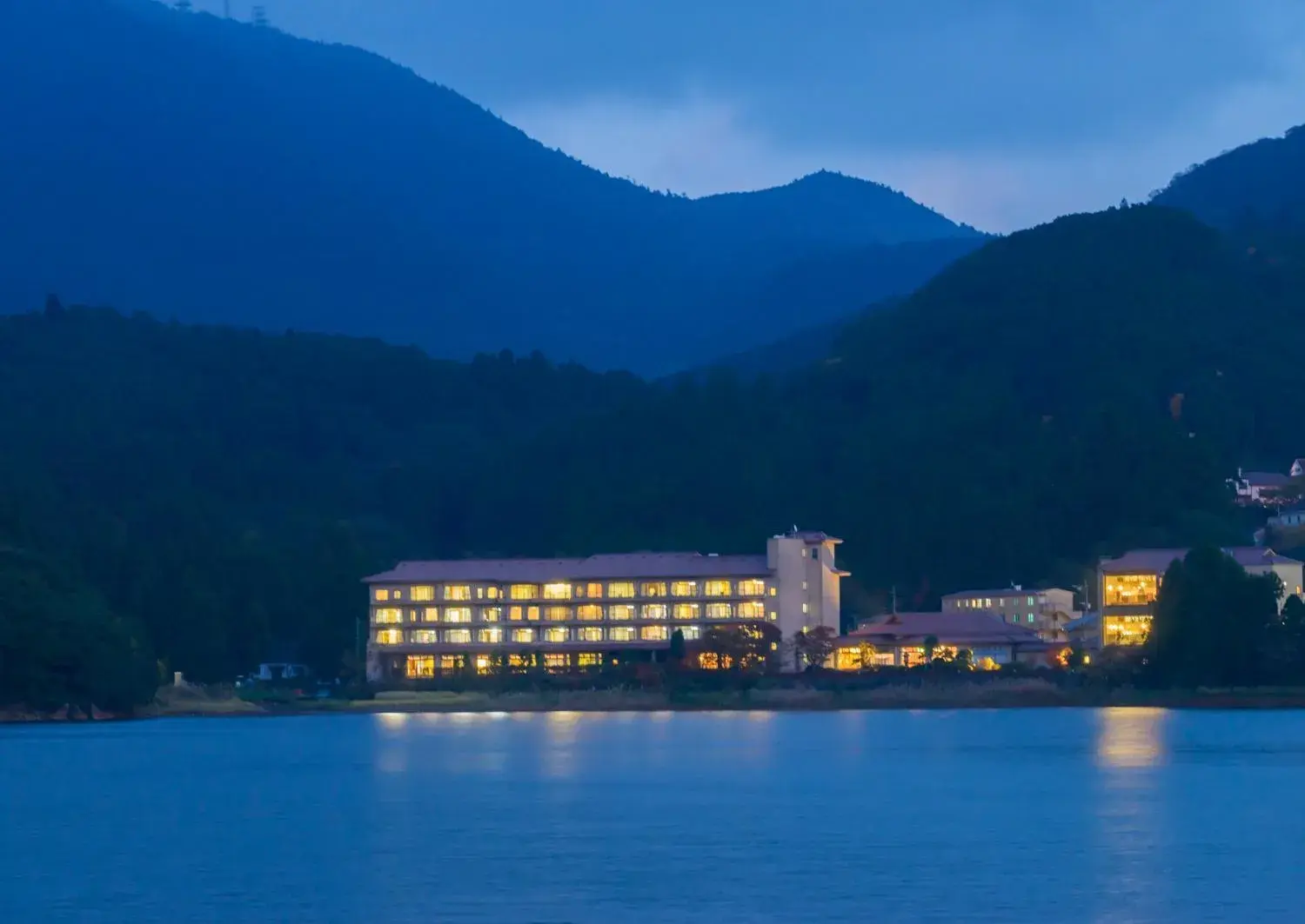 Facade/entrance in Azumaen Facade/entrance in Azumaen