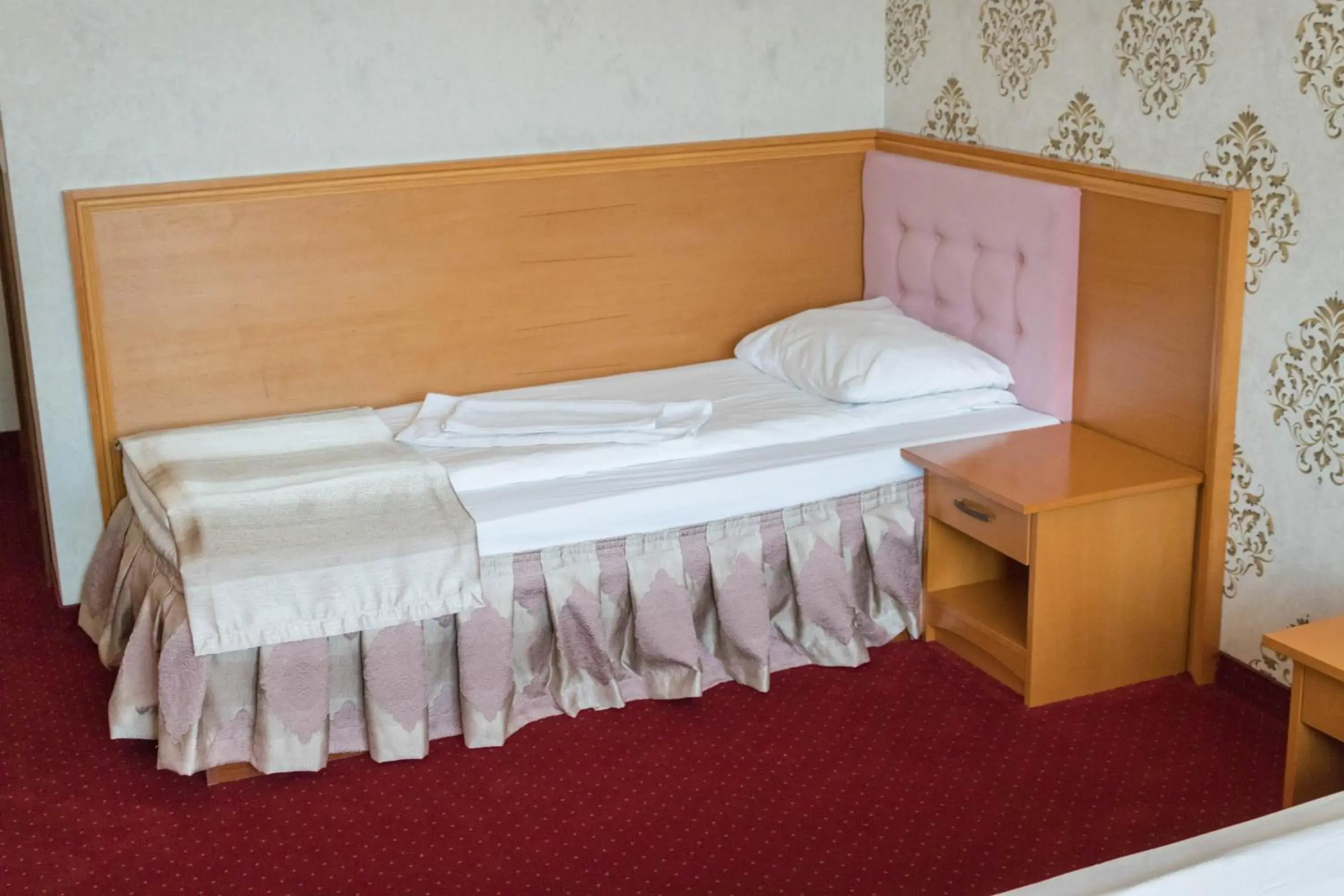 Triple Room in Hotel Uzunski Triple Room in Hotel Uzunski