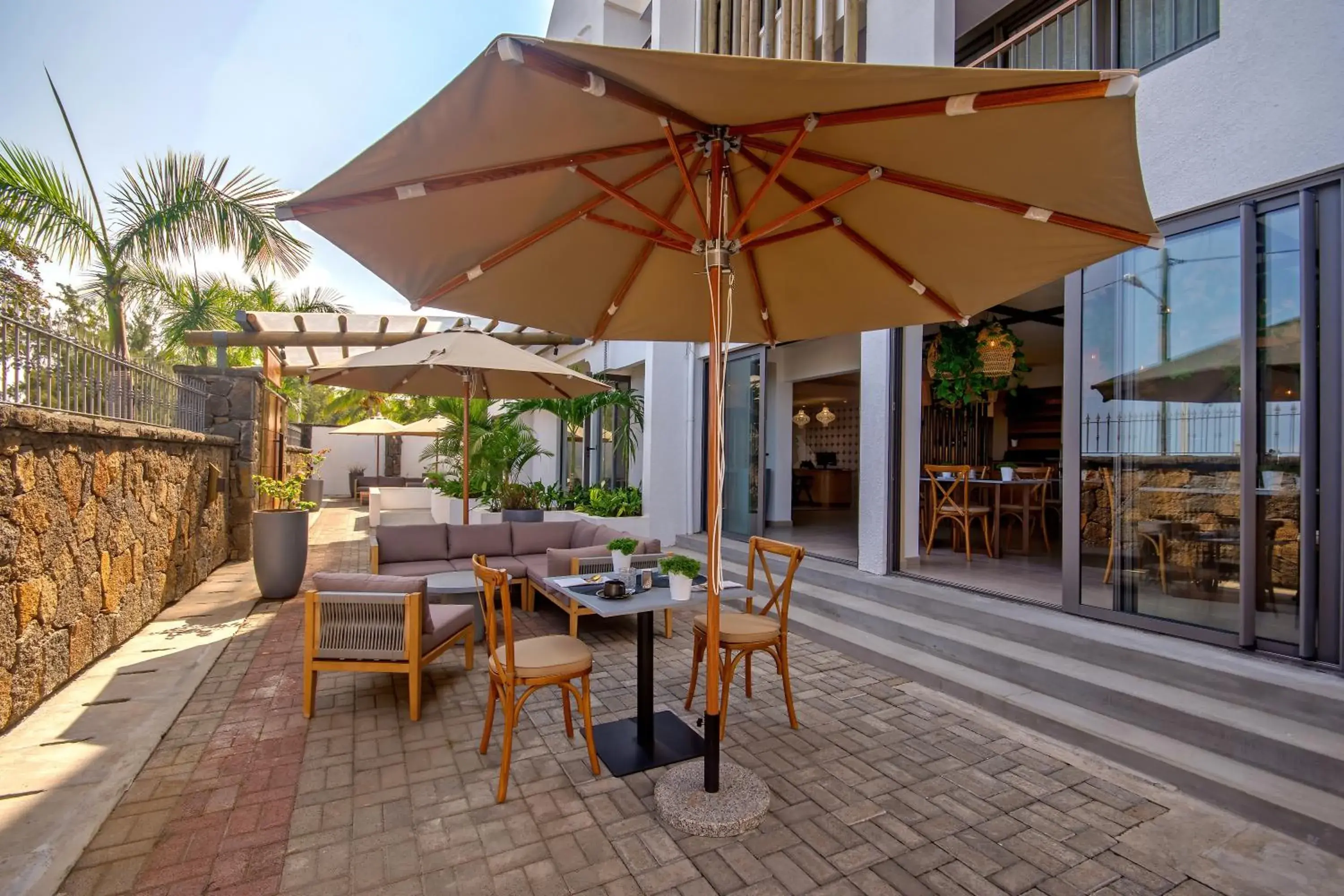 Restaurant/places to eat in Gosun Beach Hotel Restaurant/places to eat in Gosun Beach Hotel