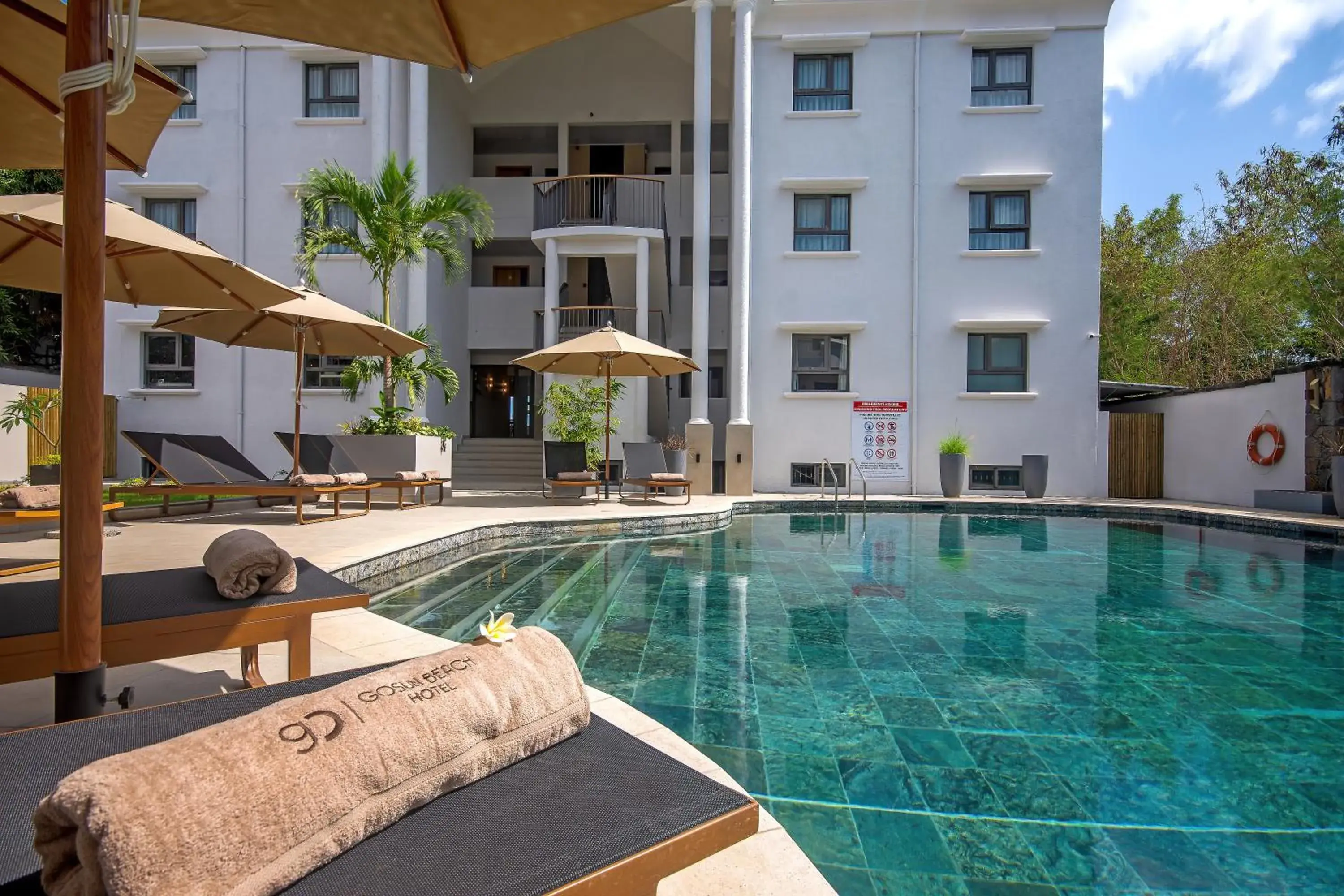 Swimming pool in Gosun Beach Hotel Swimming pool in Gosun Beach Hotel