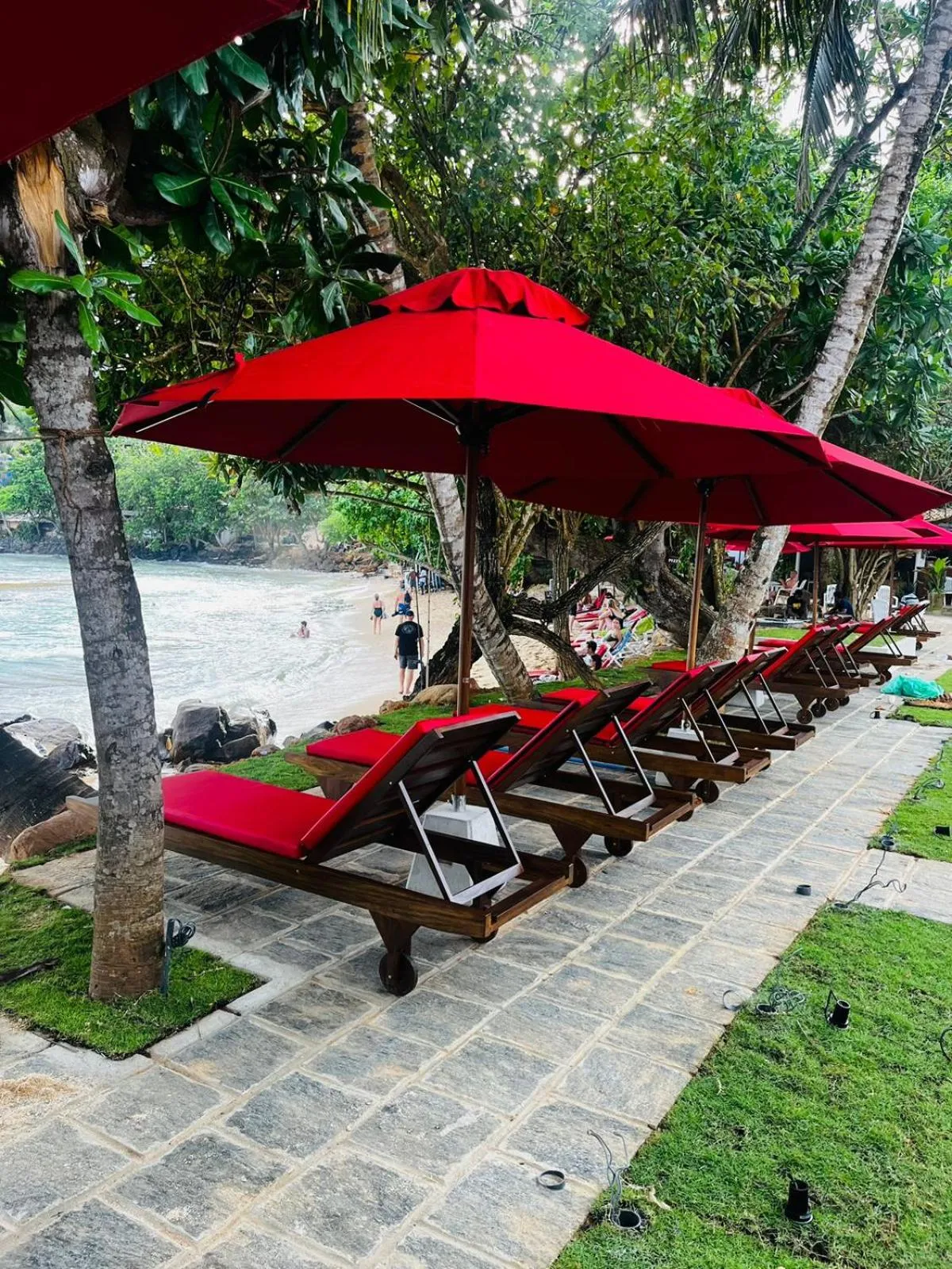 Swimming pool in Surf Sea Breeze Apartments
