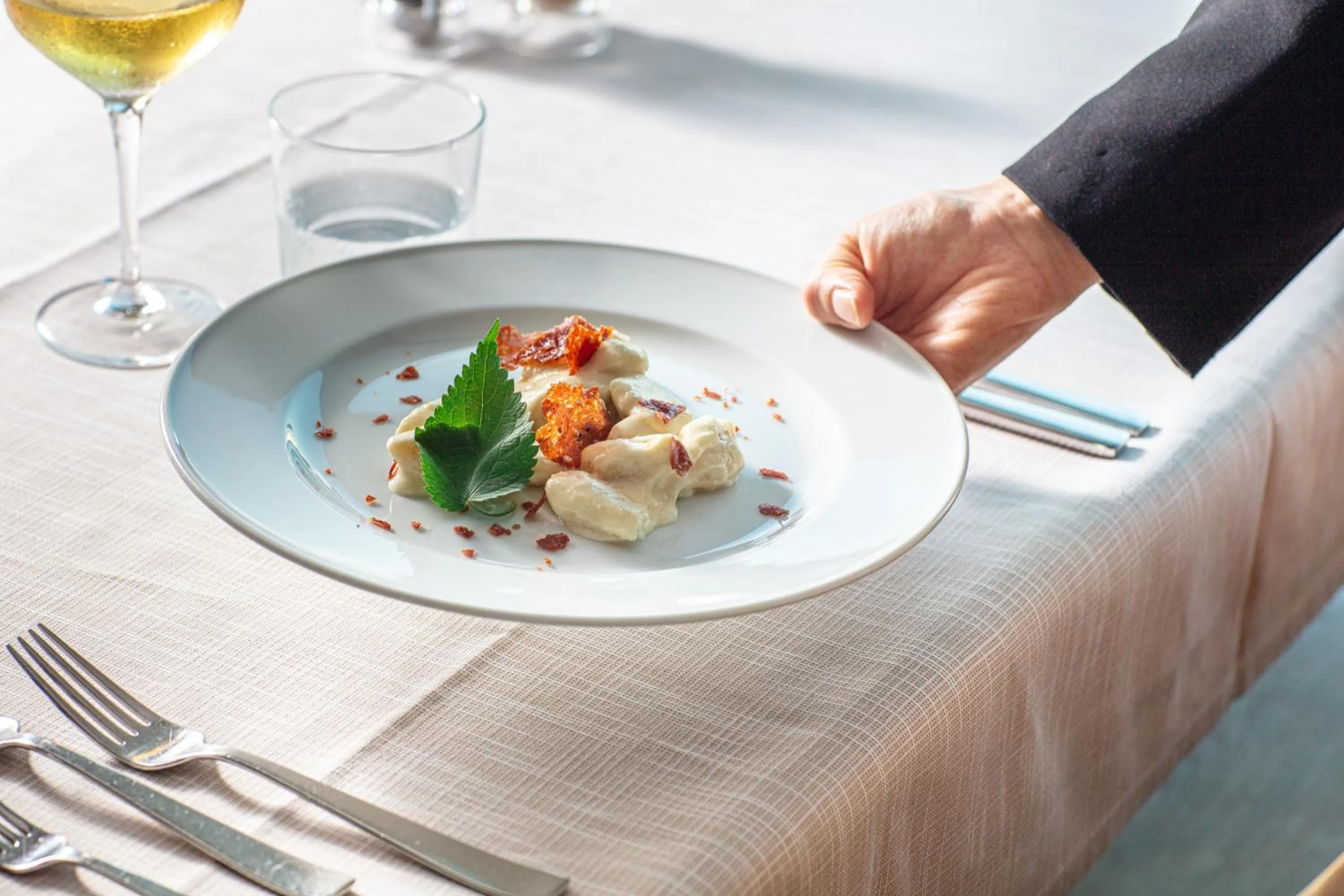 Restaurant/places to eat in Hotel La Pergola