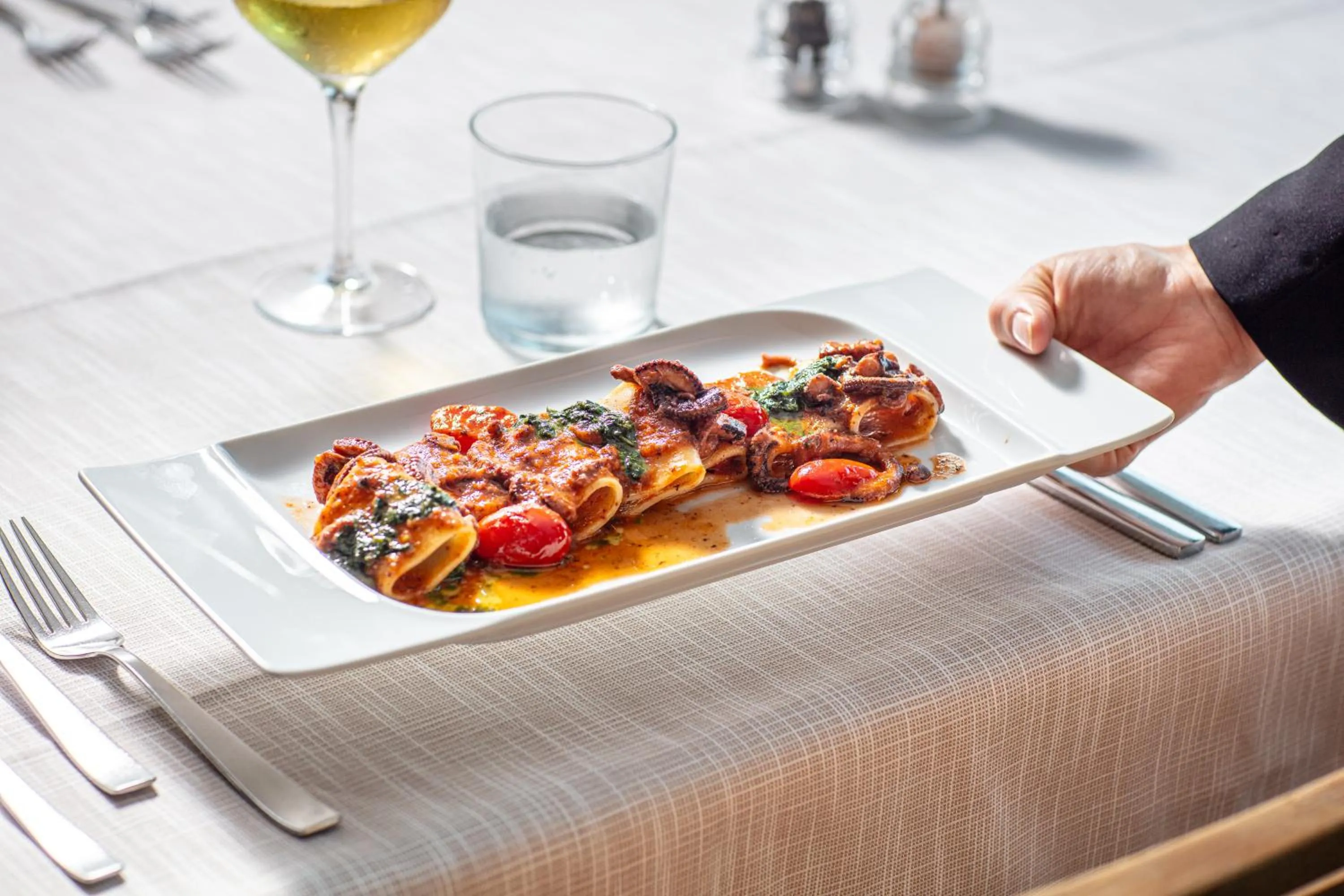 Restaurant/places to eat in Hotel La Pergola