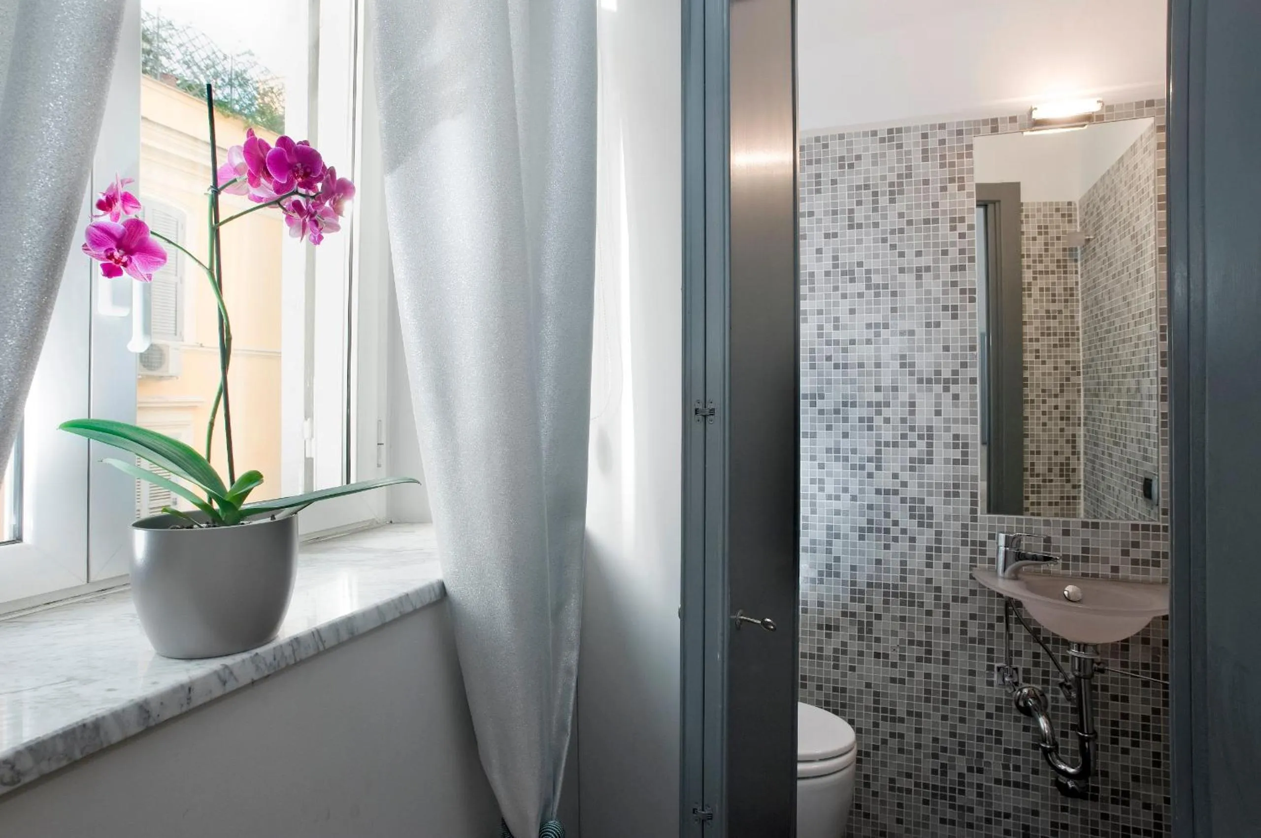 Bathroom in B&B Best Vatican