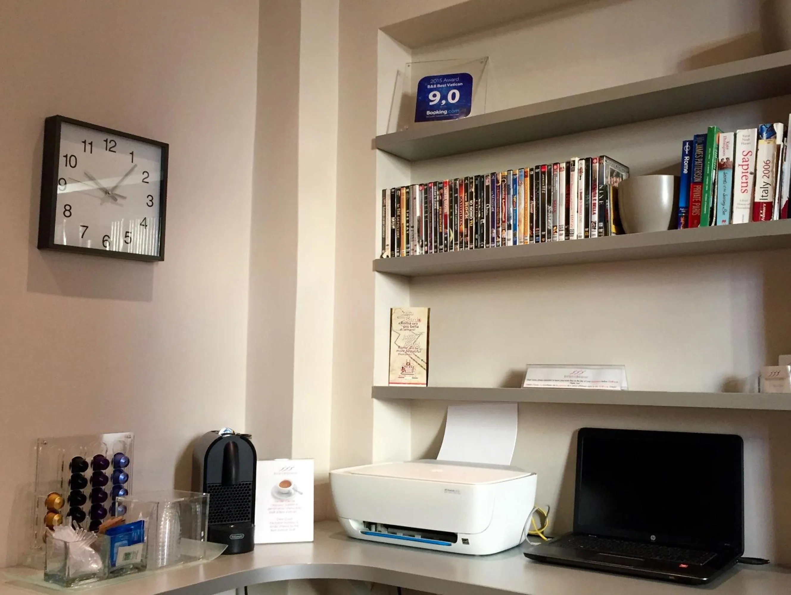 Lobby or reception in B&B Best Vatican