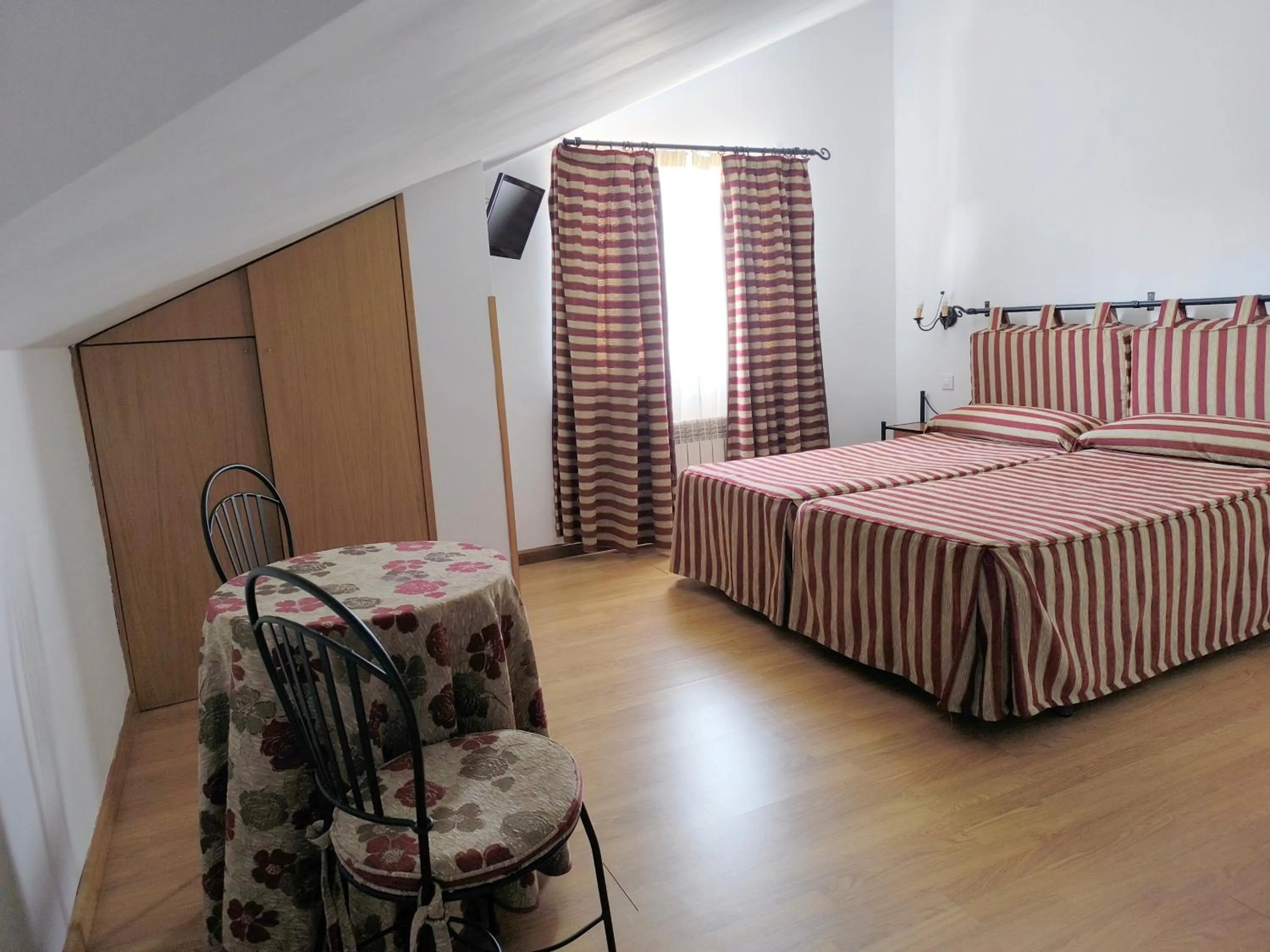 Bed in Posada Camino de Altamira