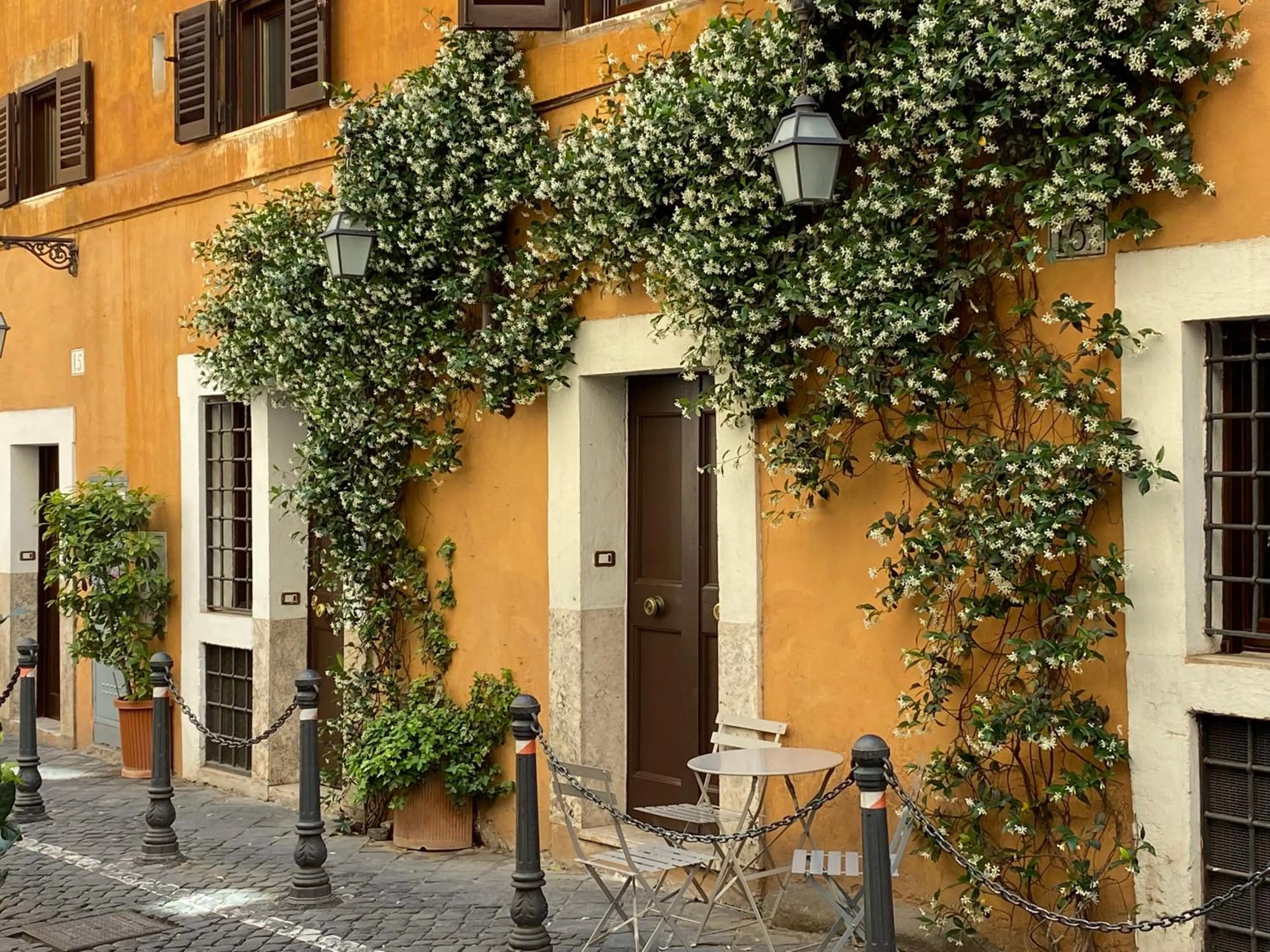 Property building in HiSuiteROME - ApartHotel