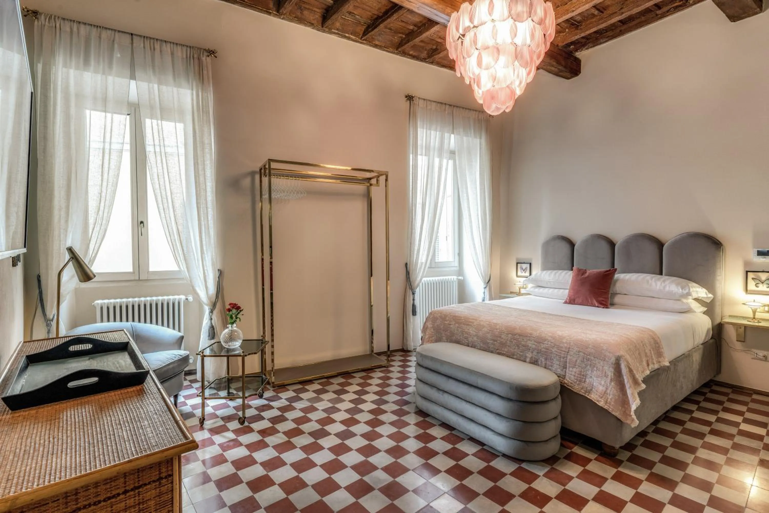 Bedroom, Bed in HiSuiteROME - ApartHotel