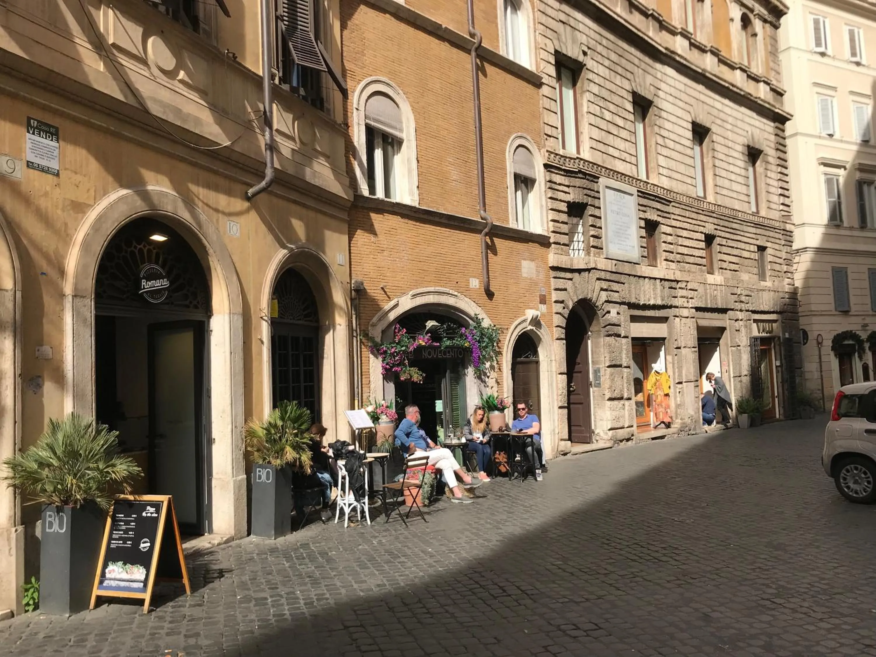 Facade/entrance in HiSuiteROME - ApartHotel