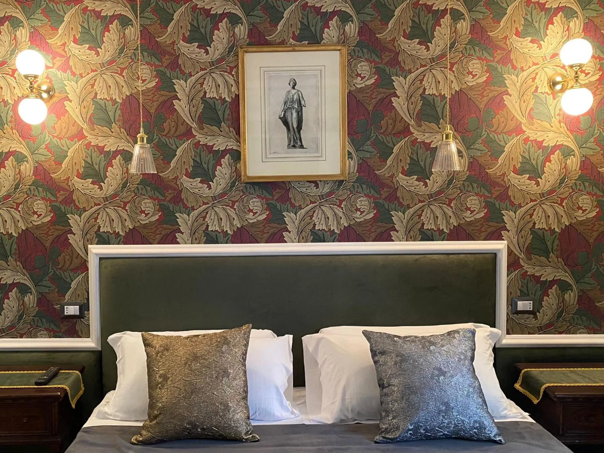 Bedroom, Bed in HiSuiteROME - ApartHotel