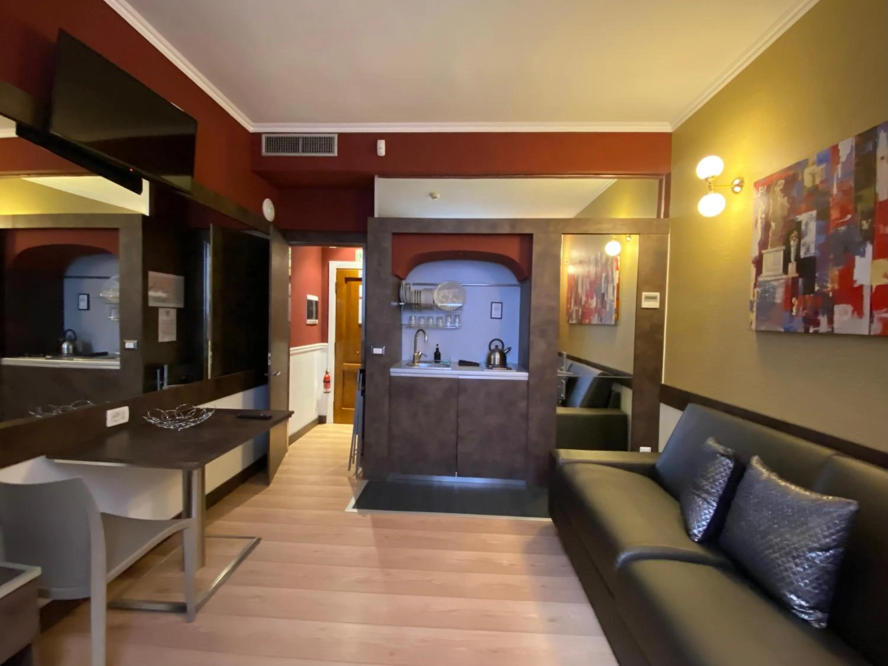 Kitchen or kitchenette in HiSuiteROME - ApartHotel