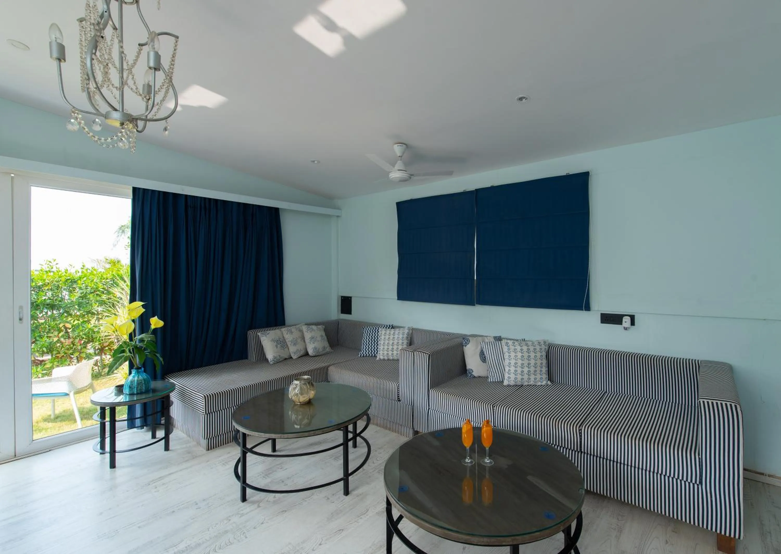 Living room in Living Room Beach Resort