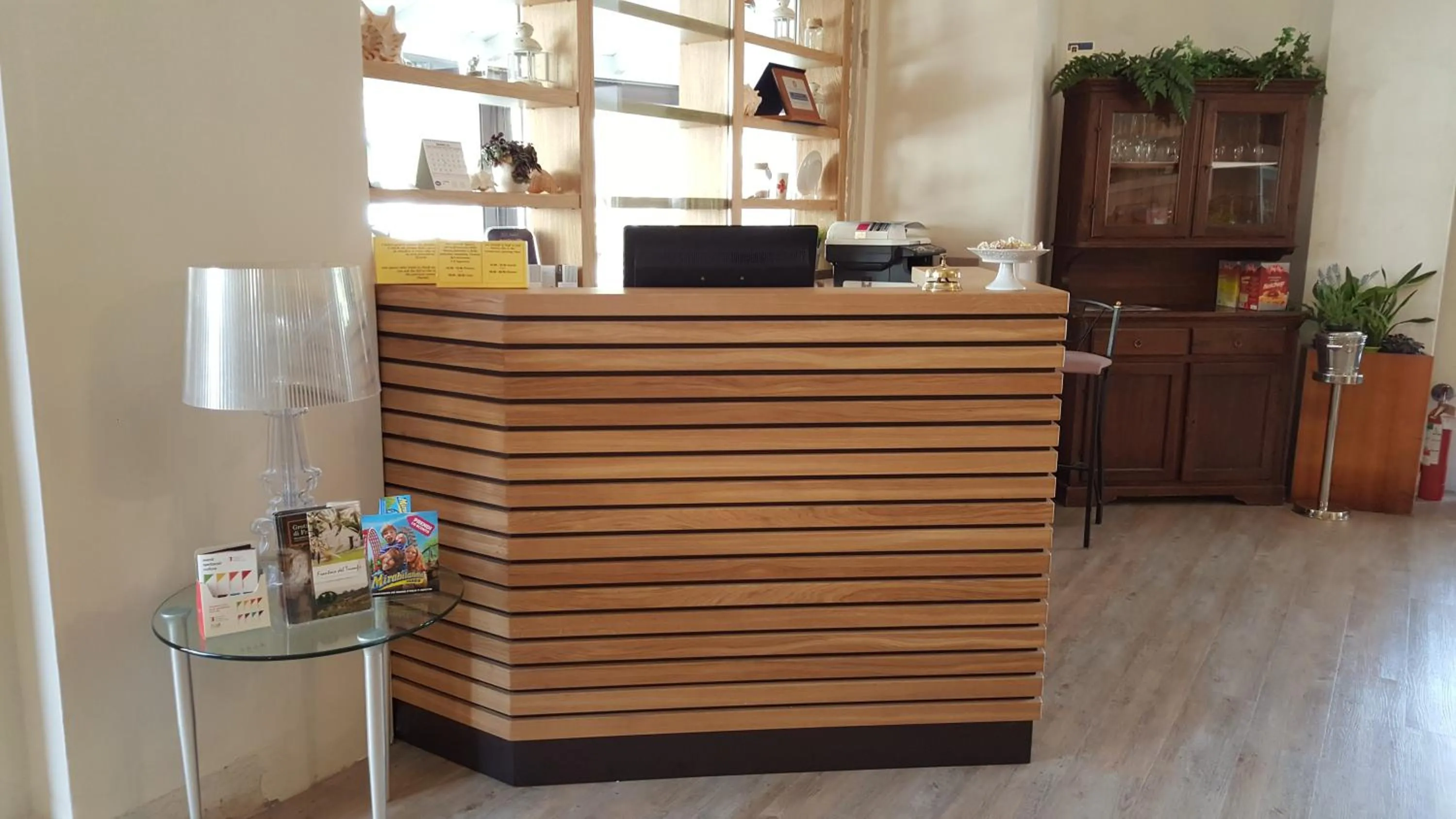 Lobby or reception in Hotel De La Ville depandance di Hotel Augustus