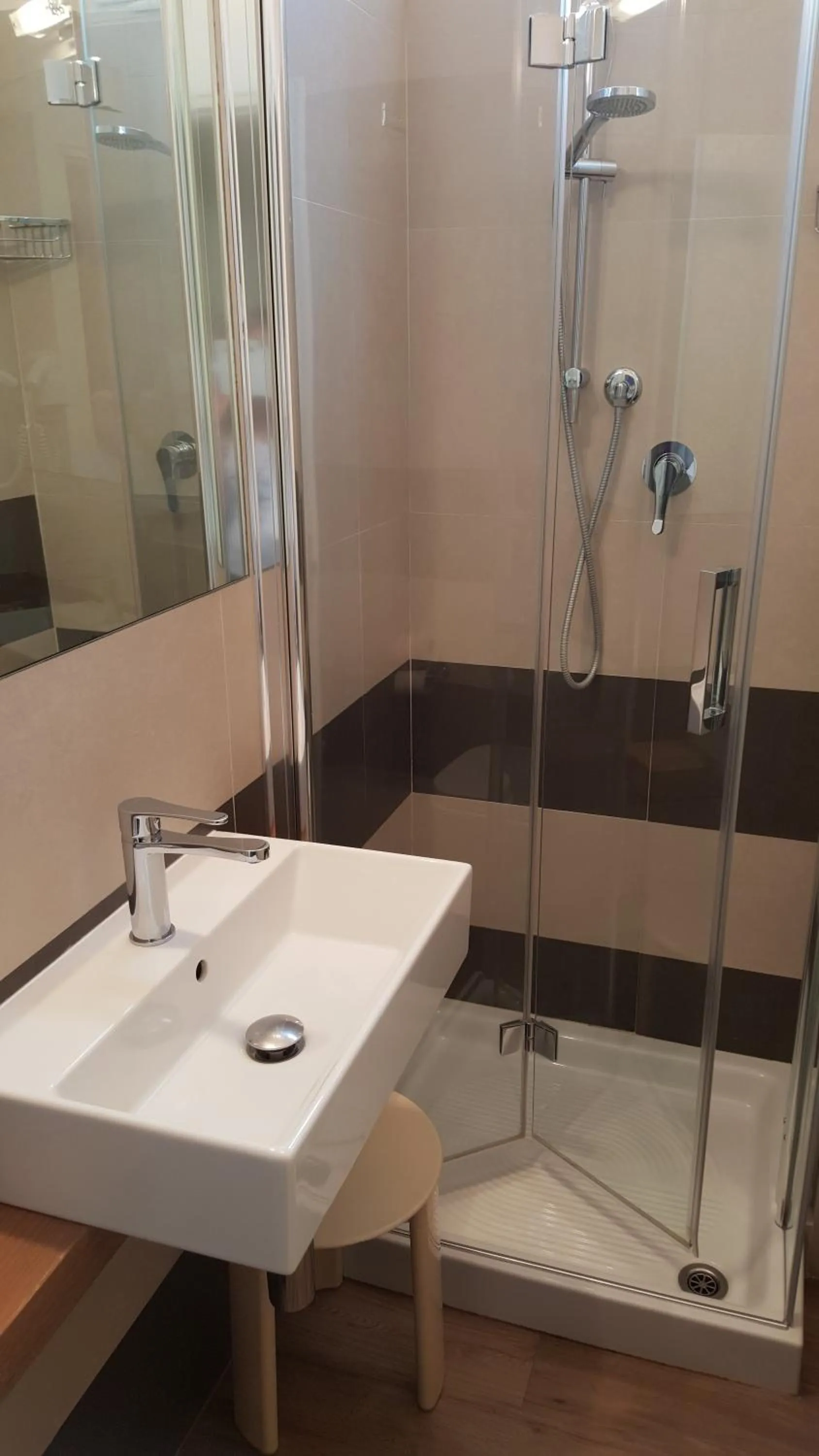 Bathroom in Hotel De La Ville depandance di Hotel Augustus