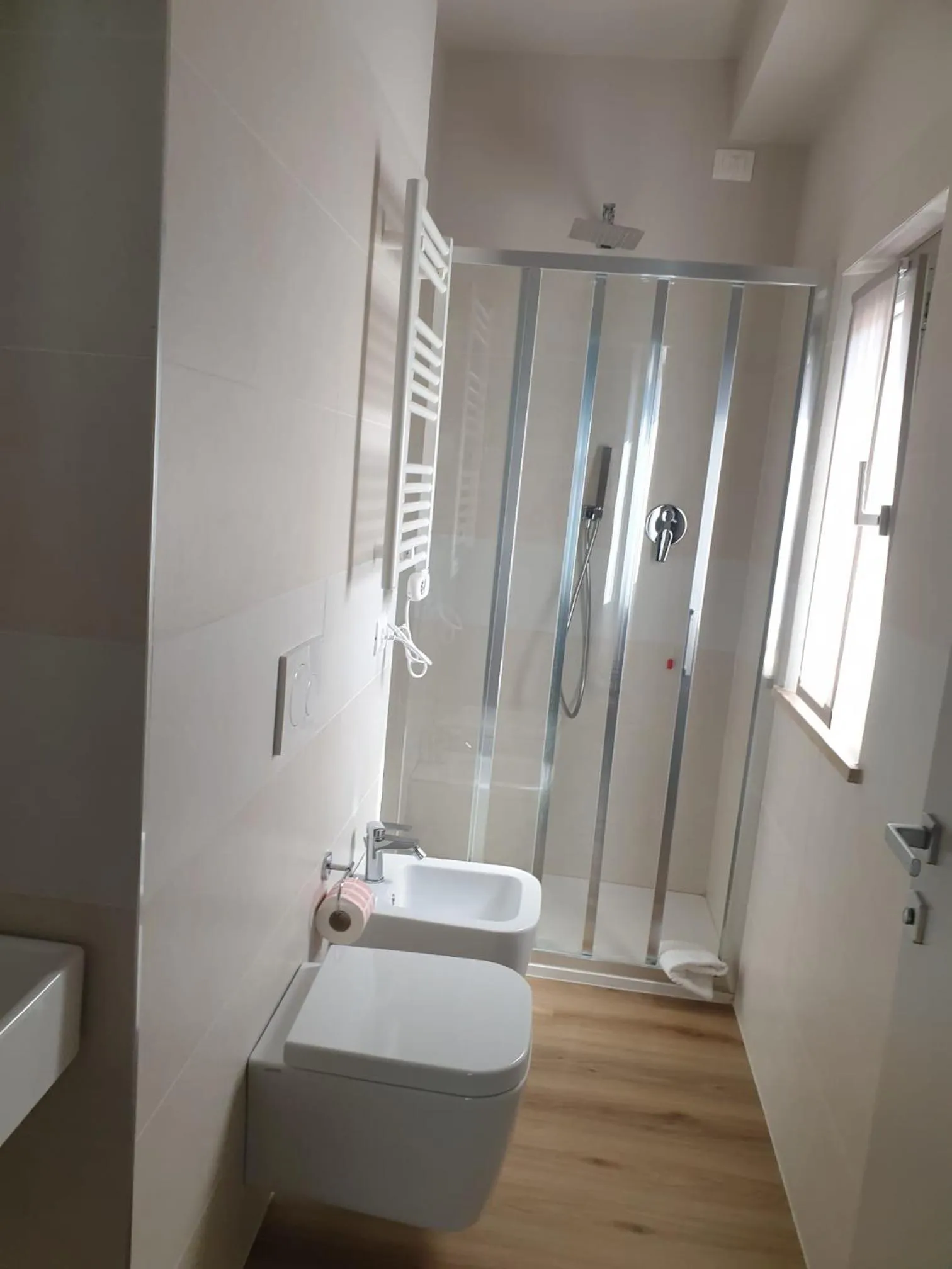 Bathroom in Hotel De La Ville depandance di Hotel Augustus