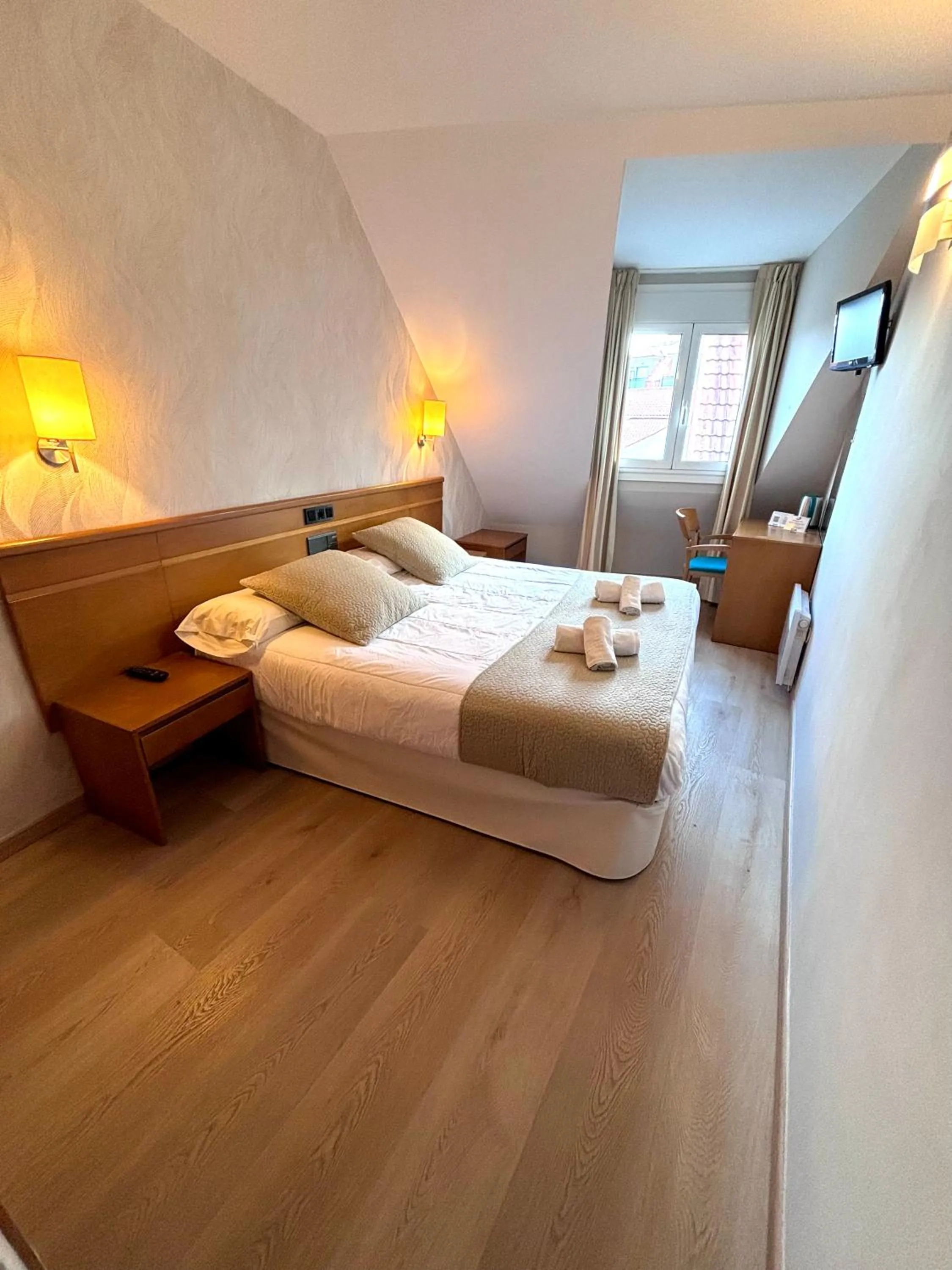 Bed in Hotel Atalaya I