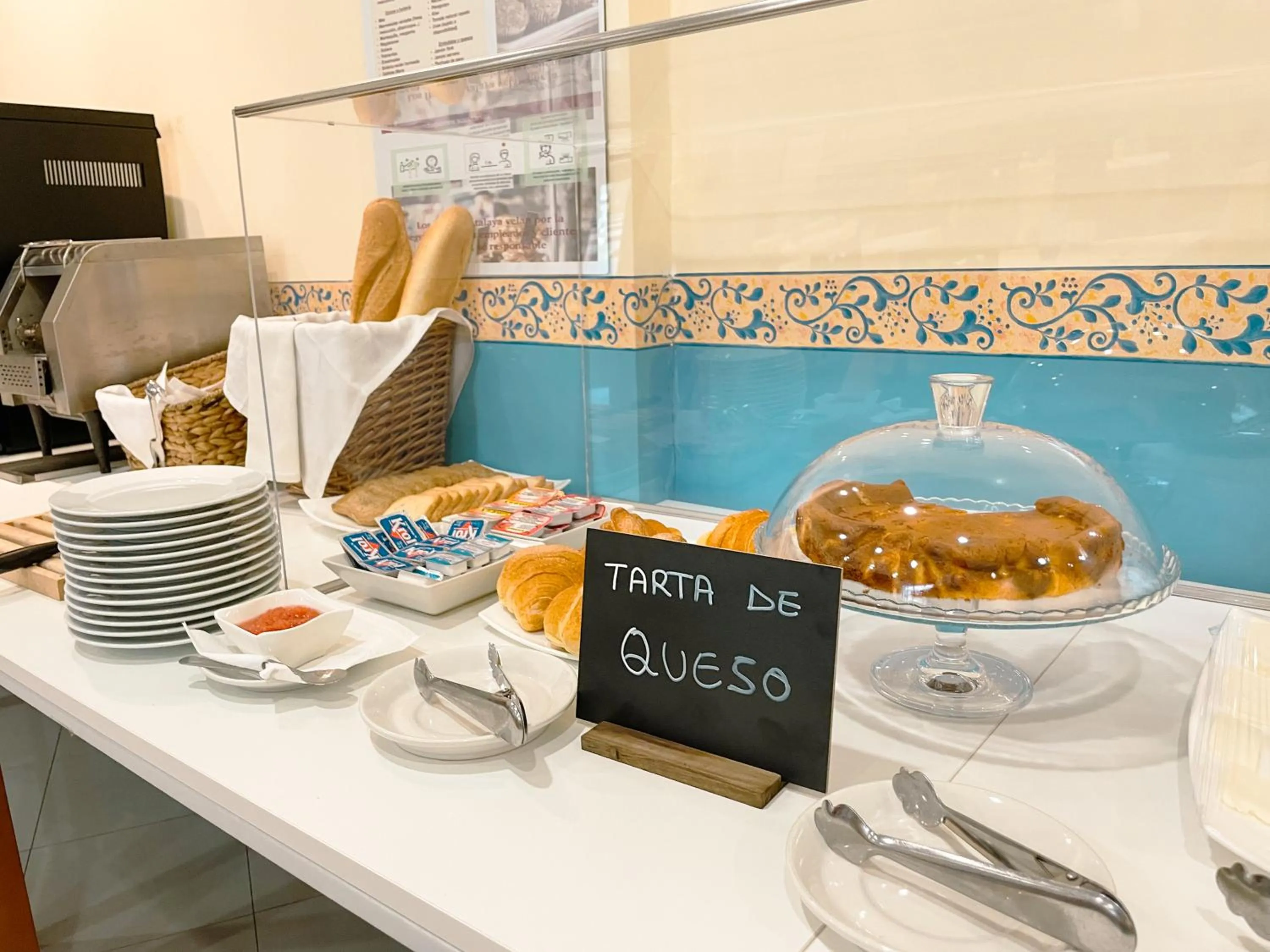 Buffet breakfast in Hotel Atalaya I