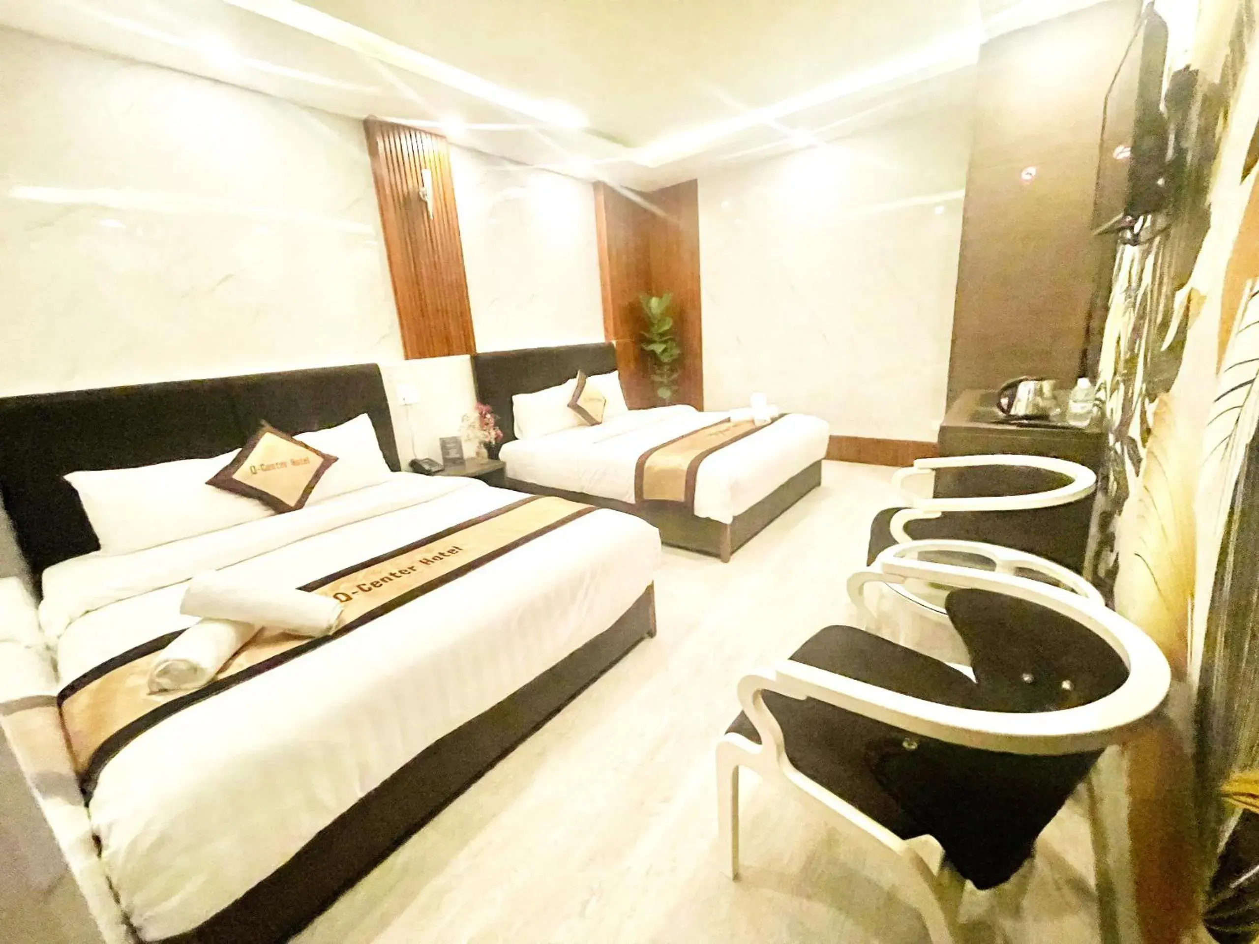 Bedroom in Q-Center Dalat Bedroom in Q-Center Dalat