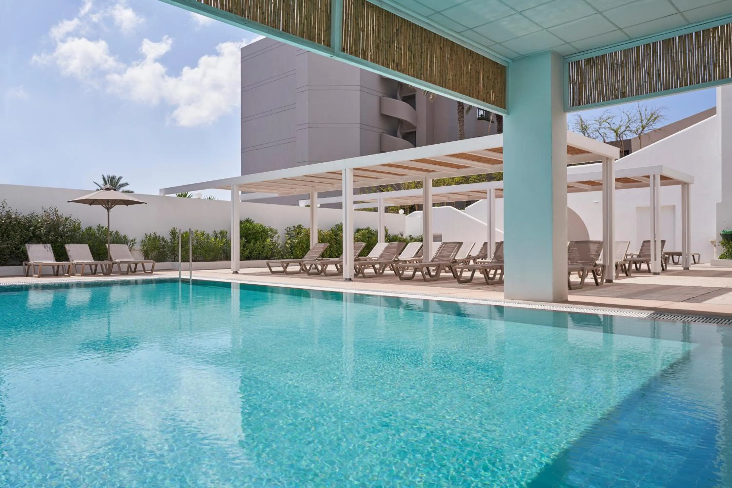 Swimming pool in Epsilon Hotel Apartments