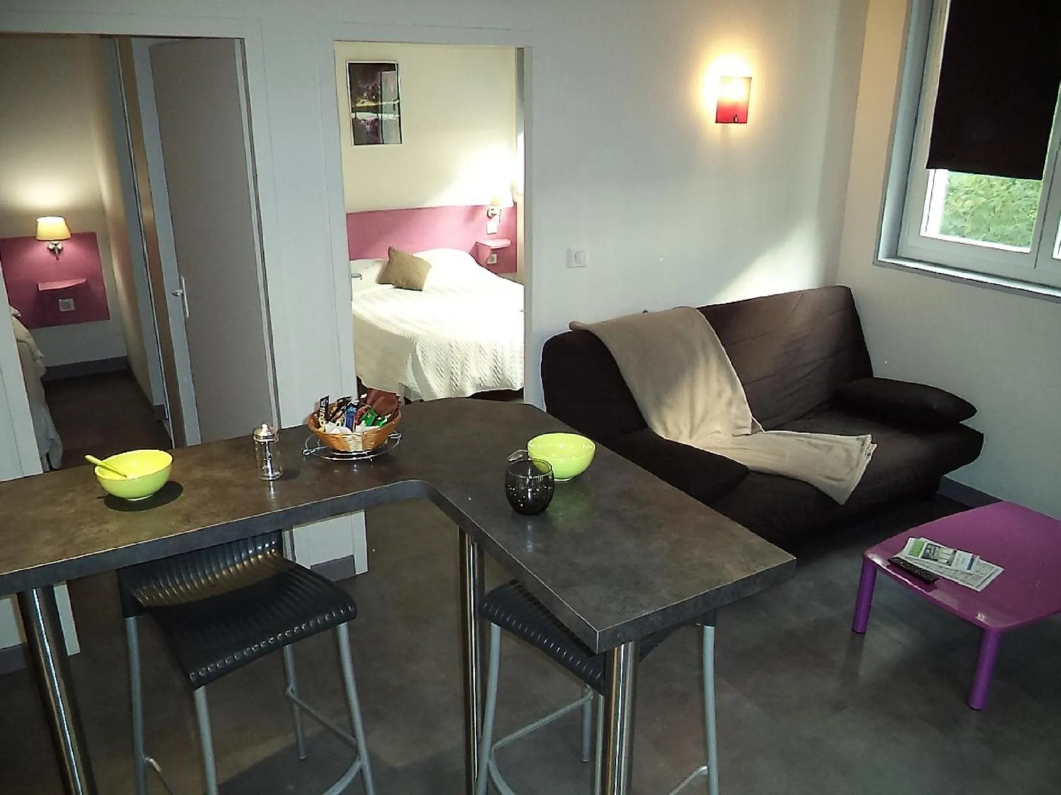 Day in West Appart' Hôtel