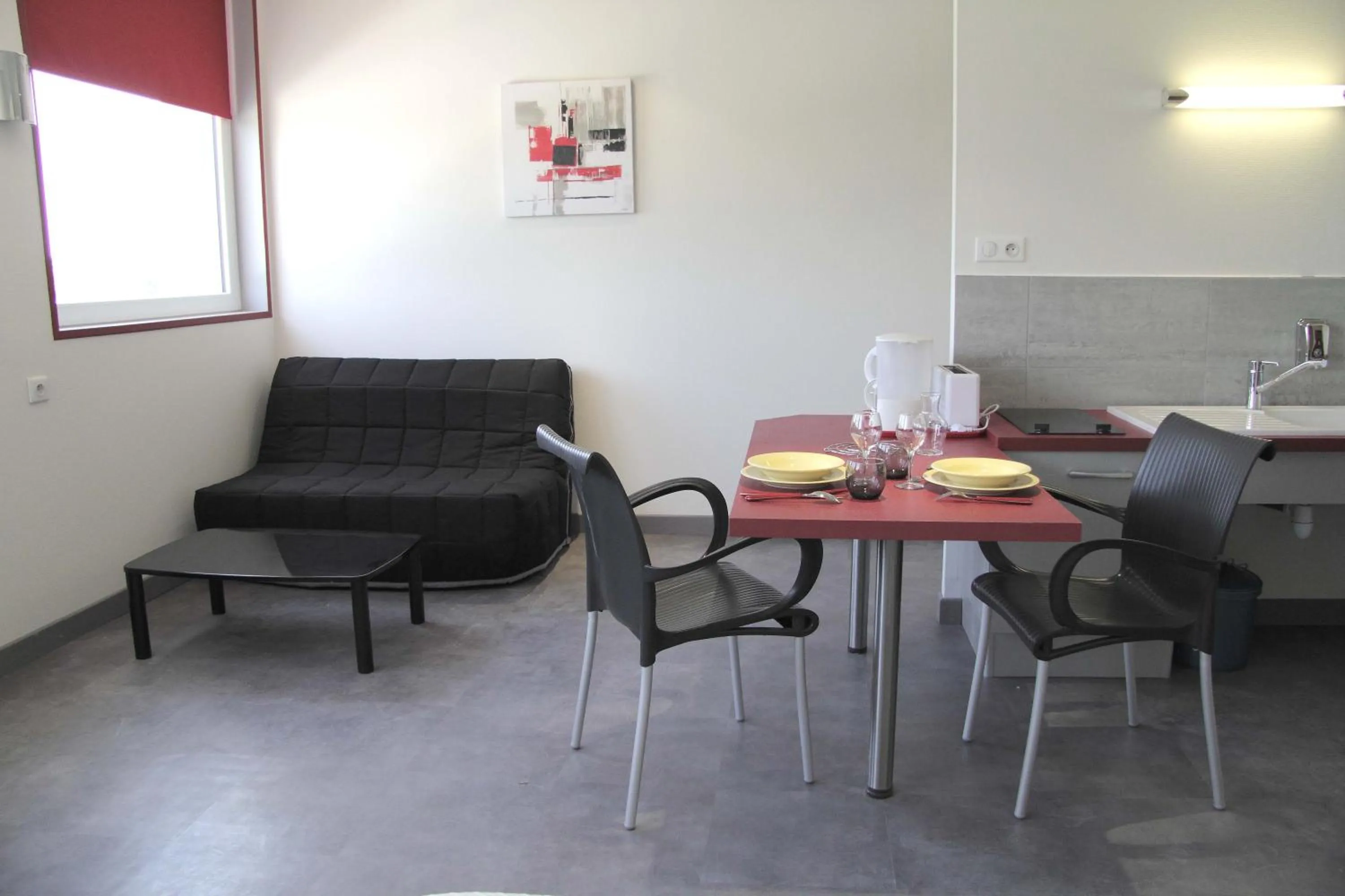 Day in West Appart' Hôtel