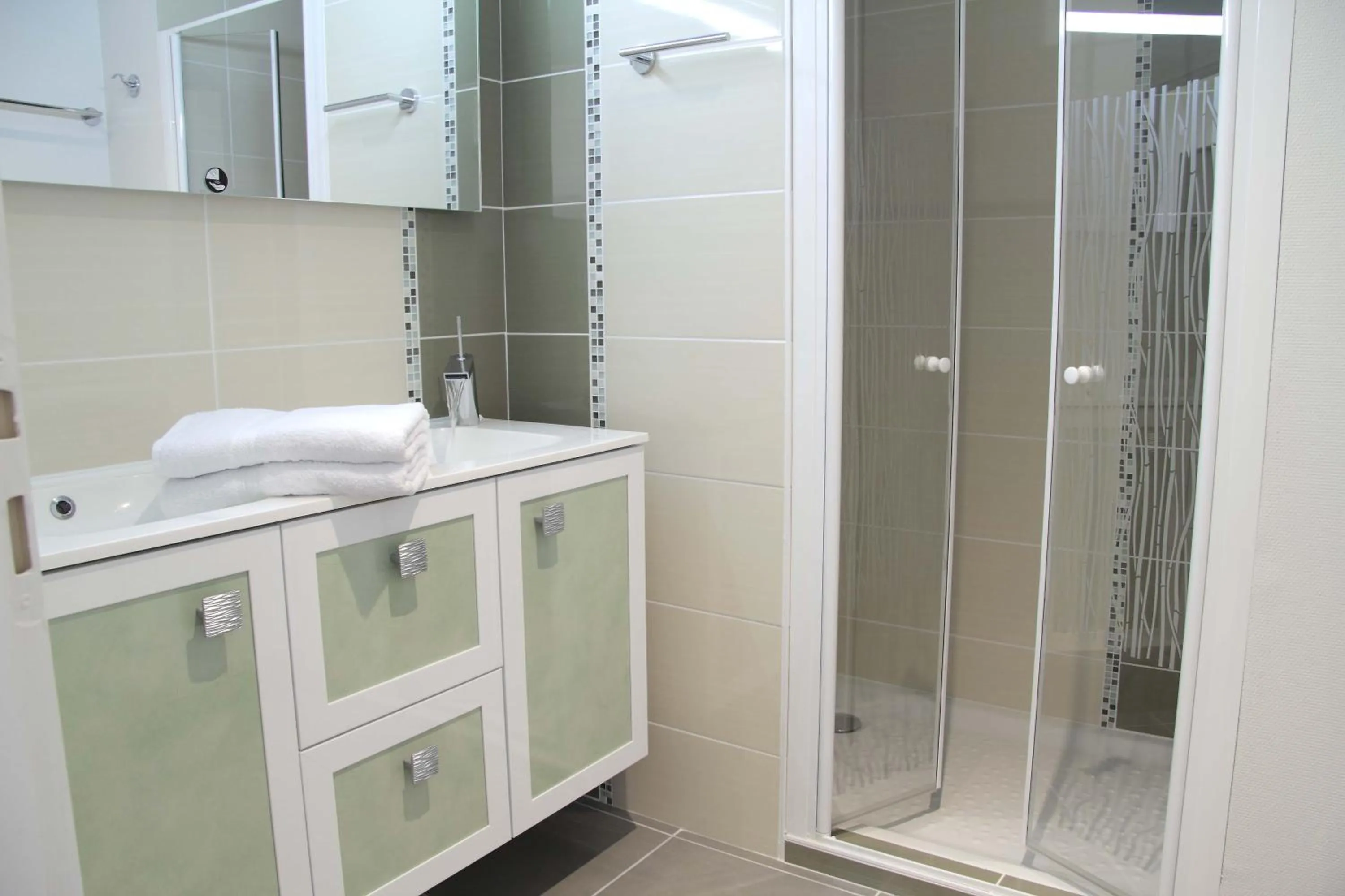 Bathroom in West Appart' Hôtel