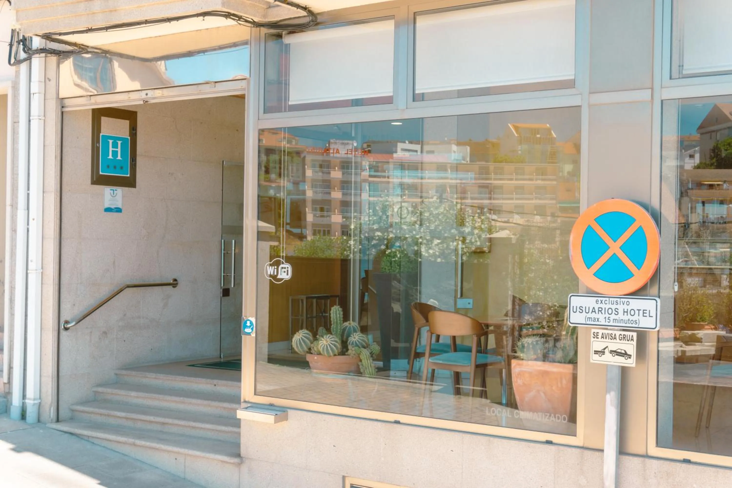 Facade/entrance in Hotel Atalaya II