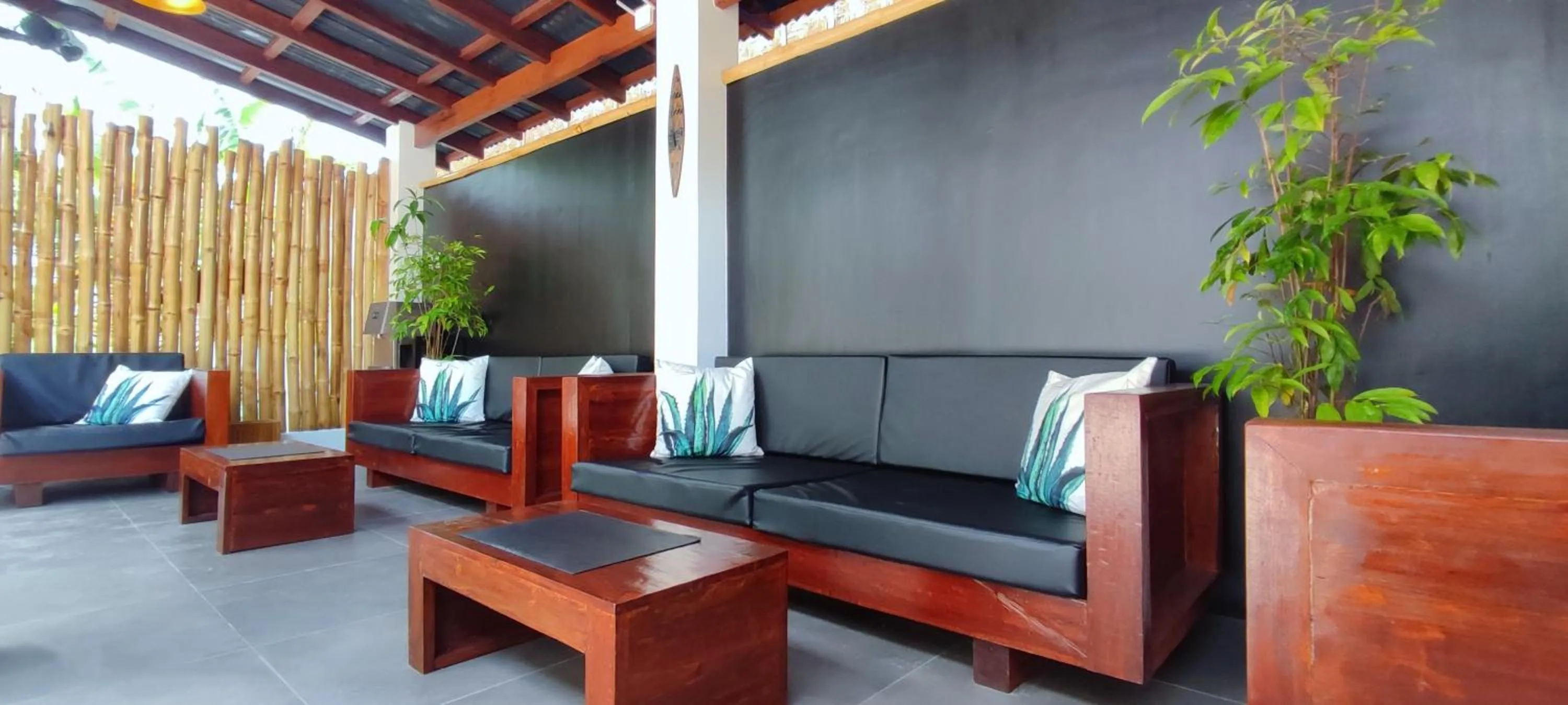 Lounge or bar in Everyday Sunday Hotel & Cafe