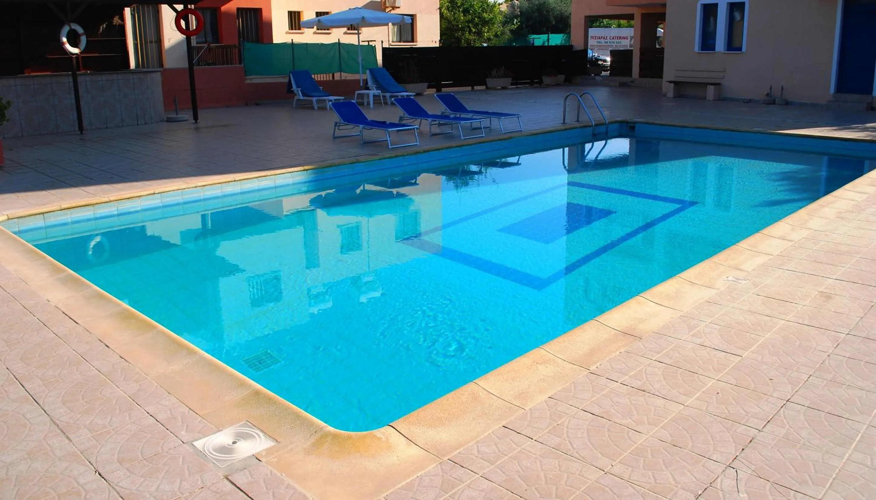 Day in Georgia Apartments