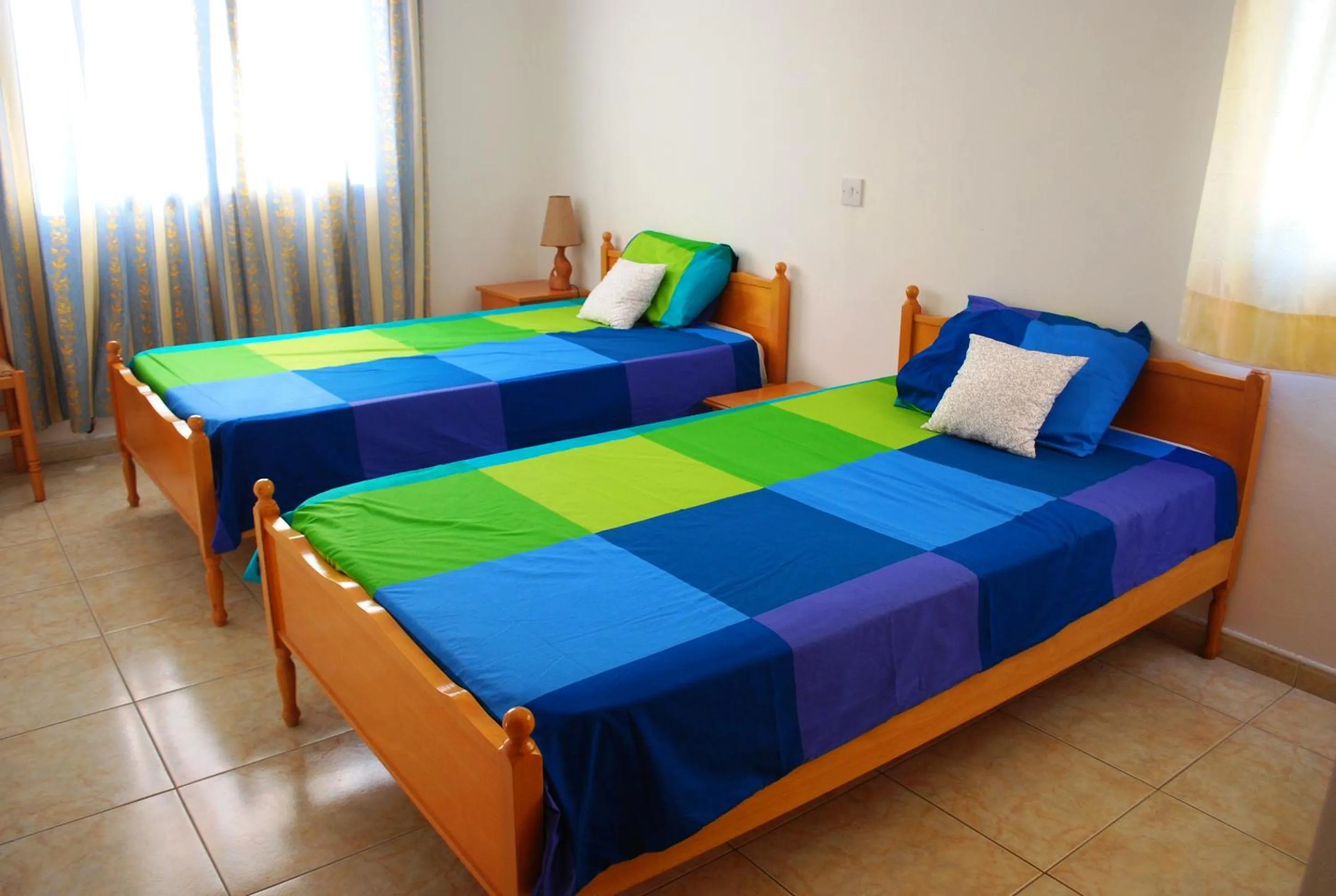 Day, Bed in Georgia Apartments