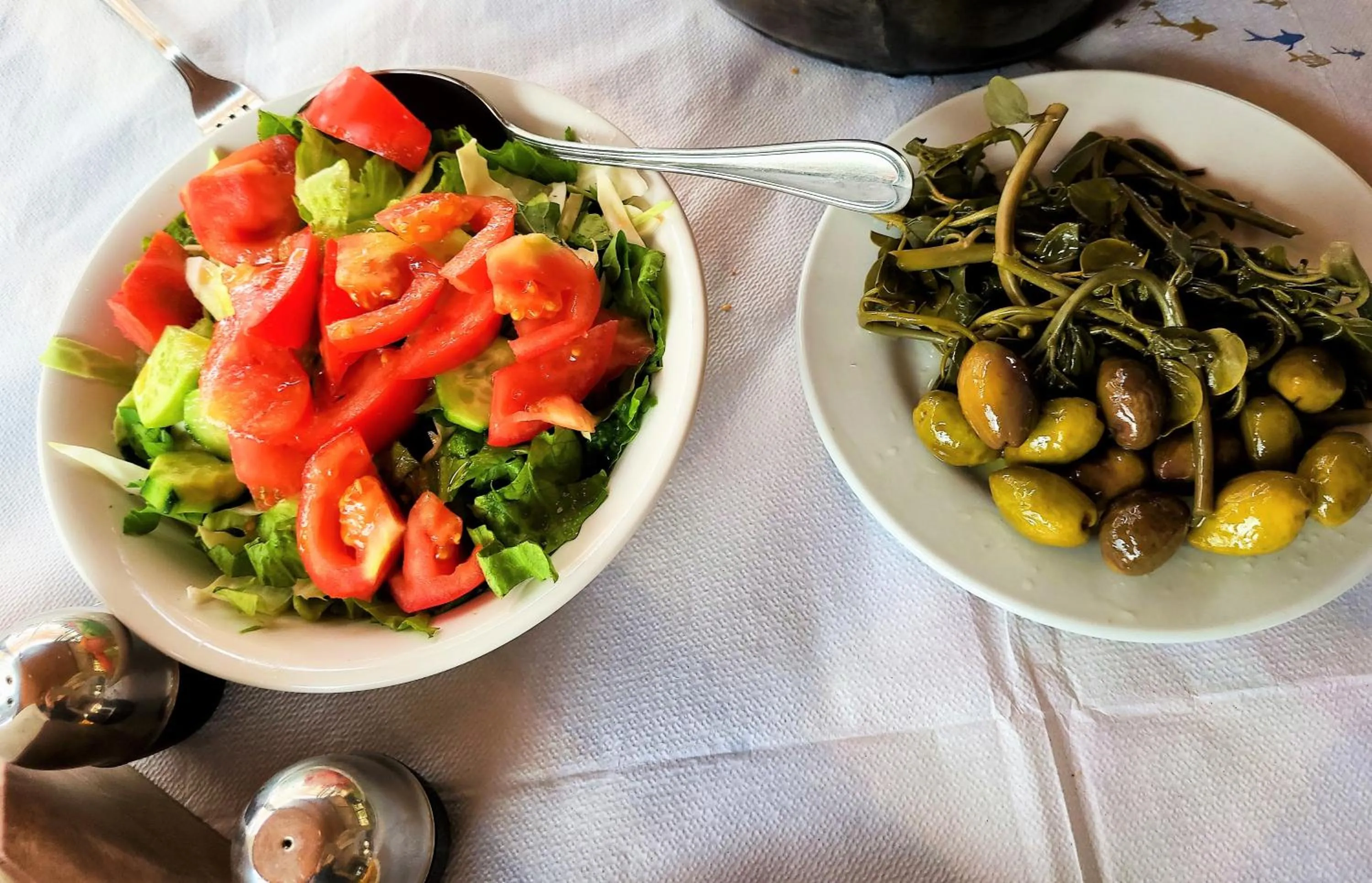 Restaurant/places to eat in Georgia Apartments