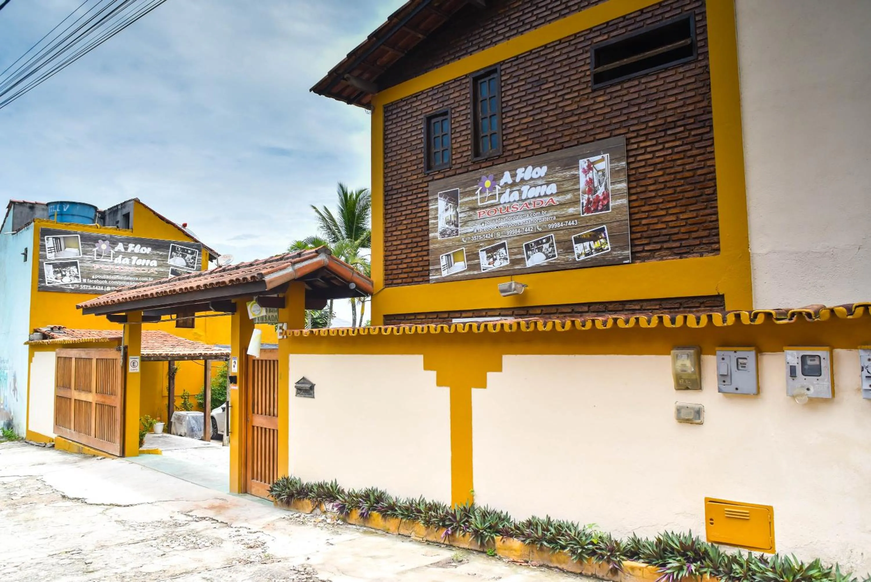 Facade/entrance in Pousada A Flor da Terra