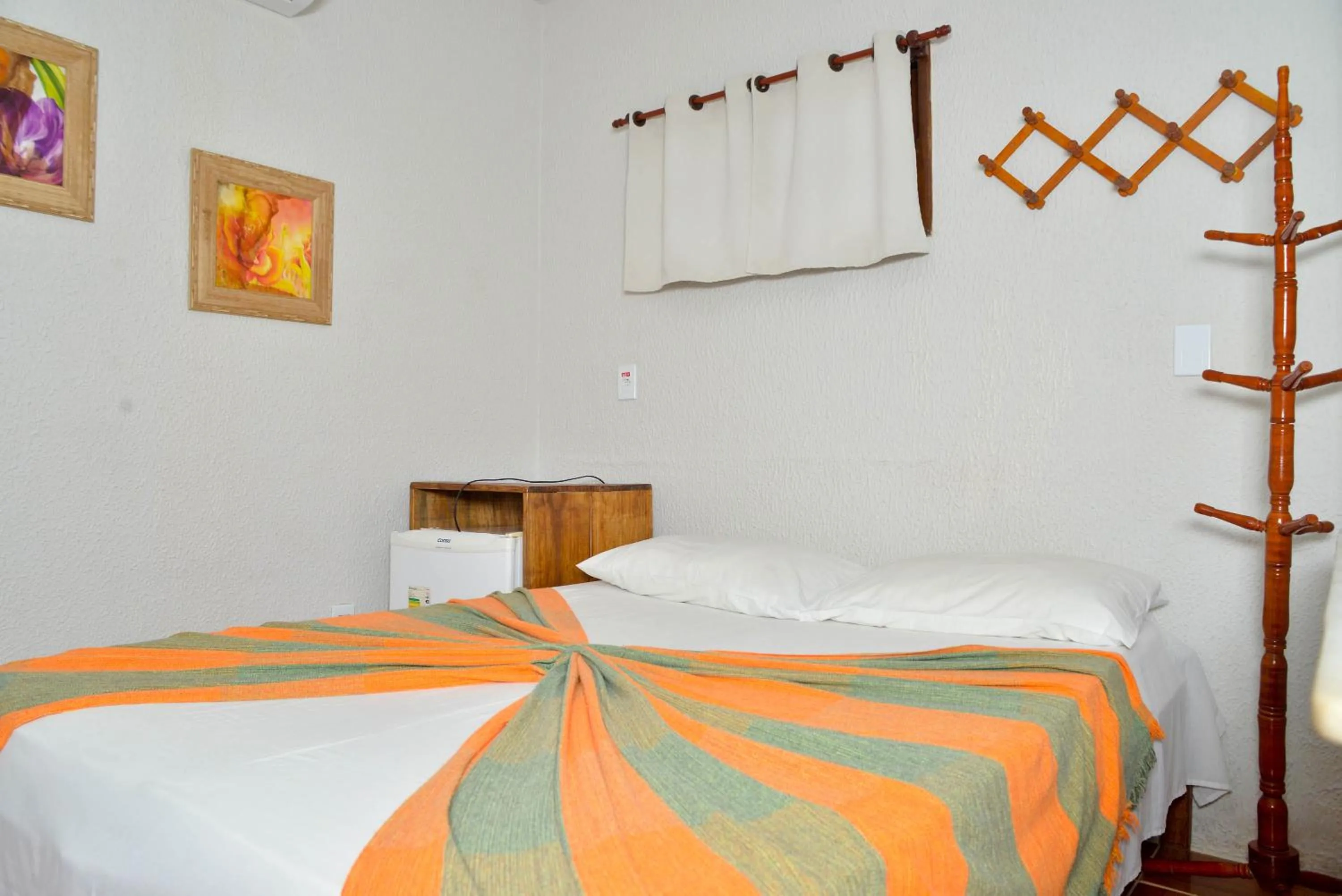 Photo of the whole room, Bed in Pousada A Flor da Terra