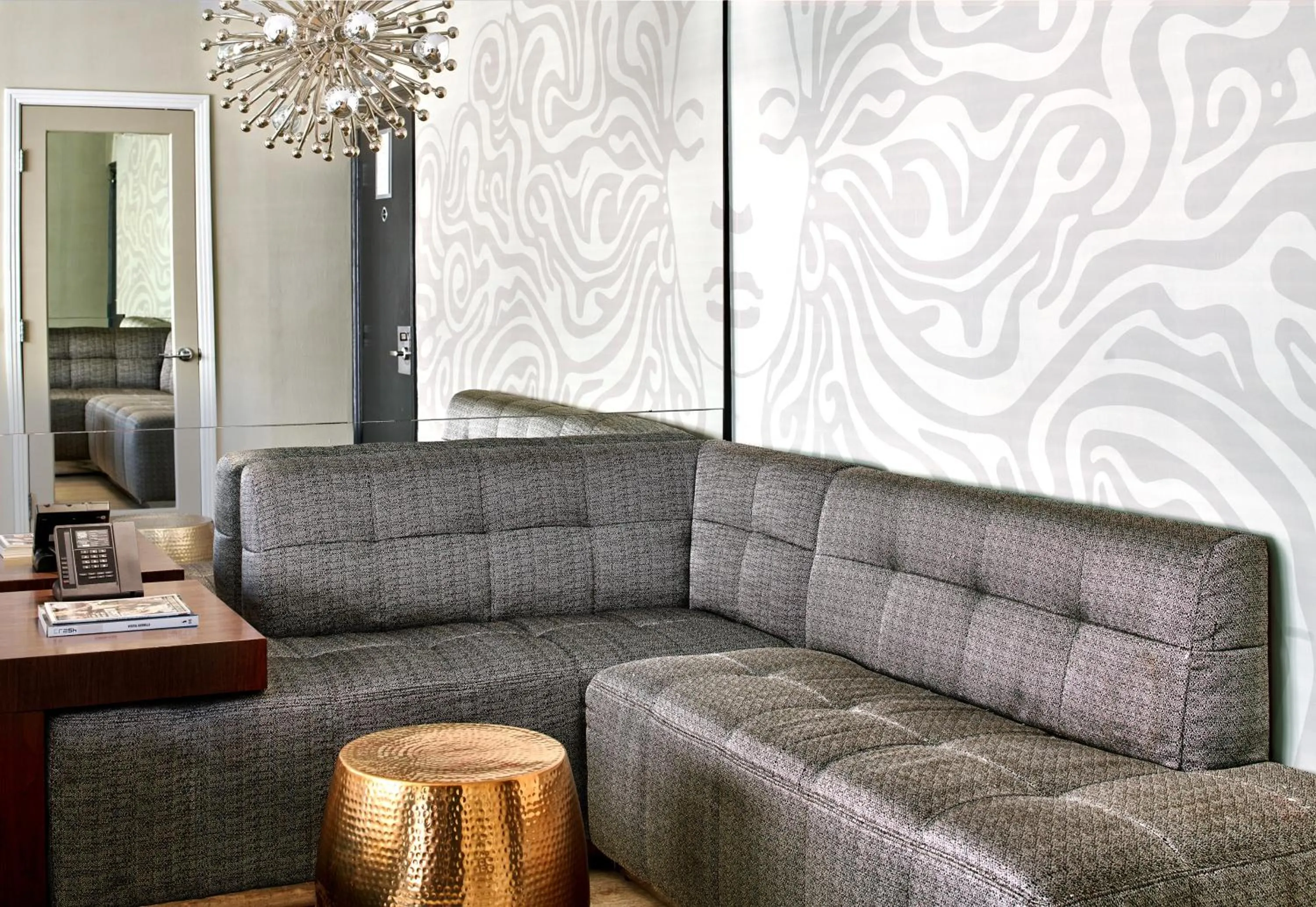 Photo of the whole room in Hotel Ziggy On Sunset