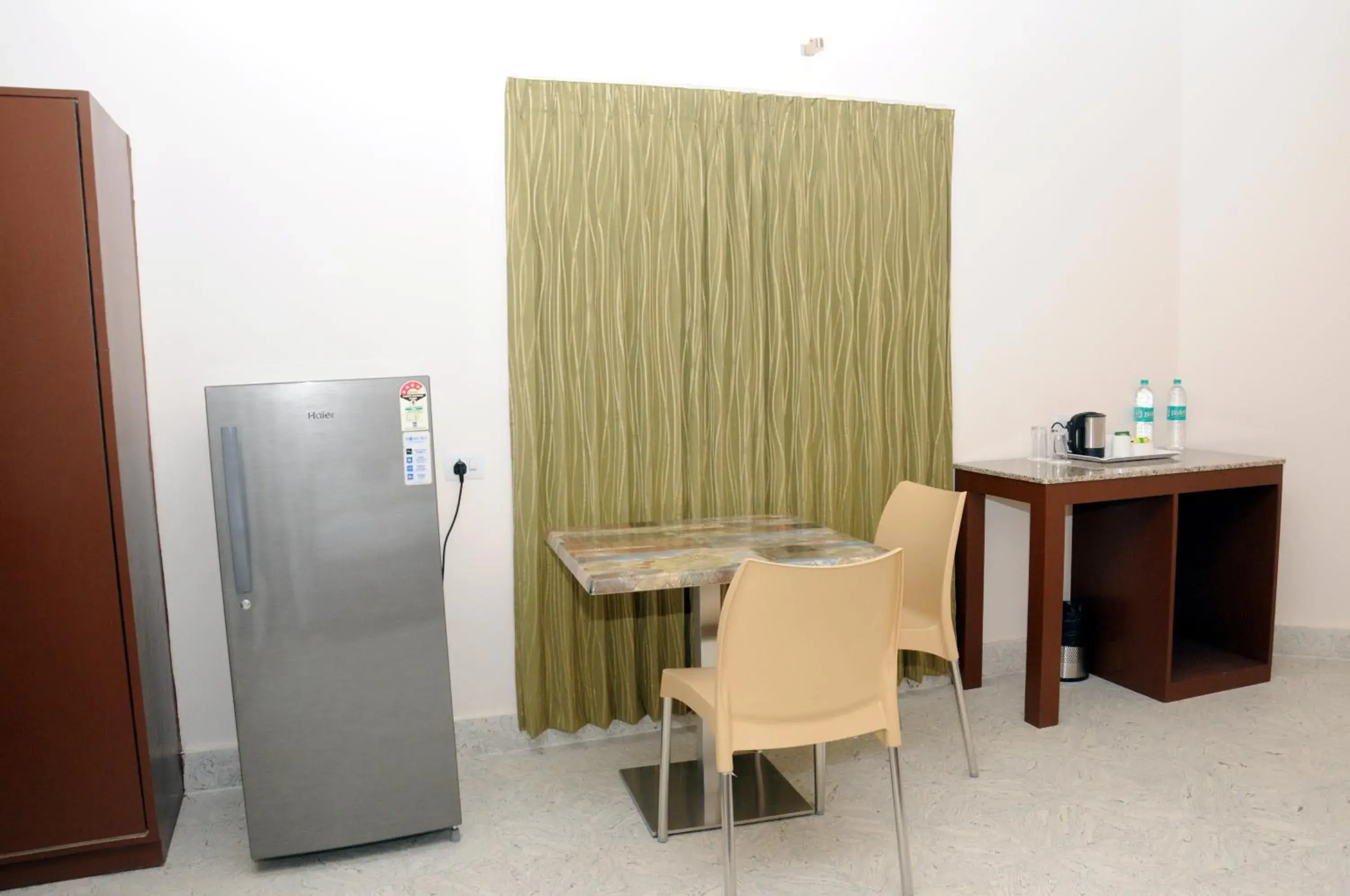 Sreeparthi Hotel Sreeparthi Hotel