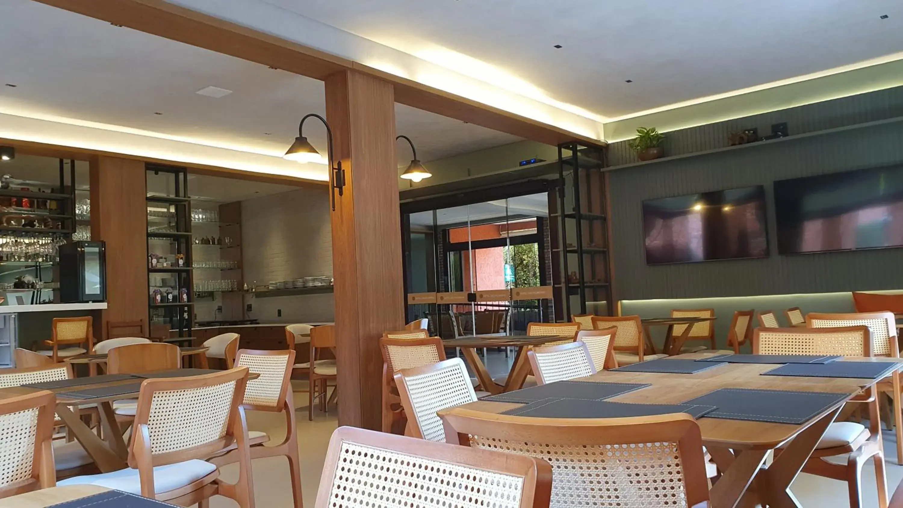 Restaurant/places to eat in Hotel das Palmeiras Restaurant/places to eat in Hotel das Palmeiras