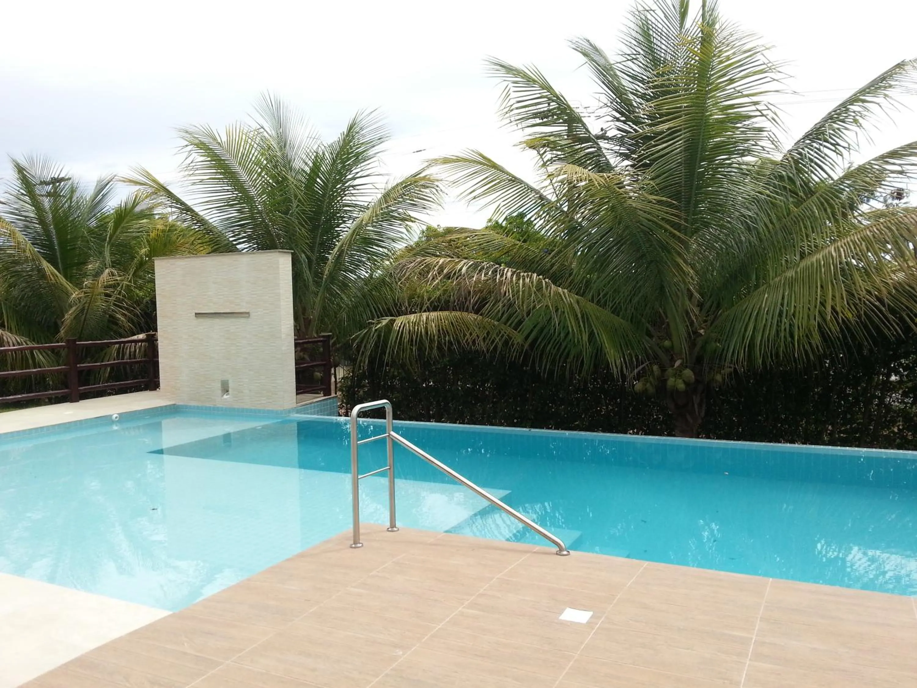 Swimming pool in Hotel das Palmeiras