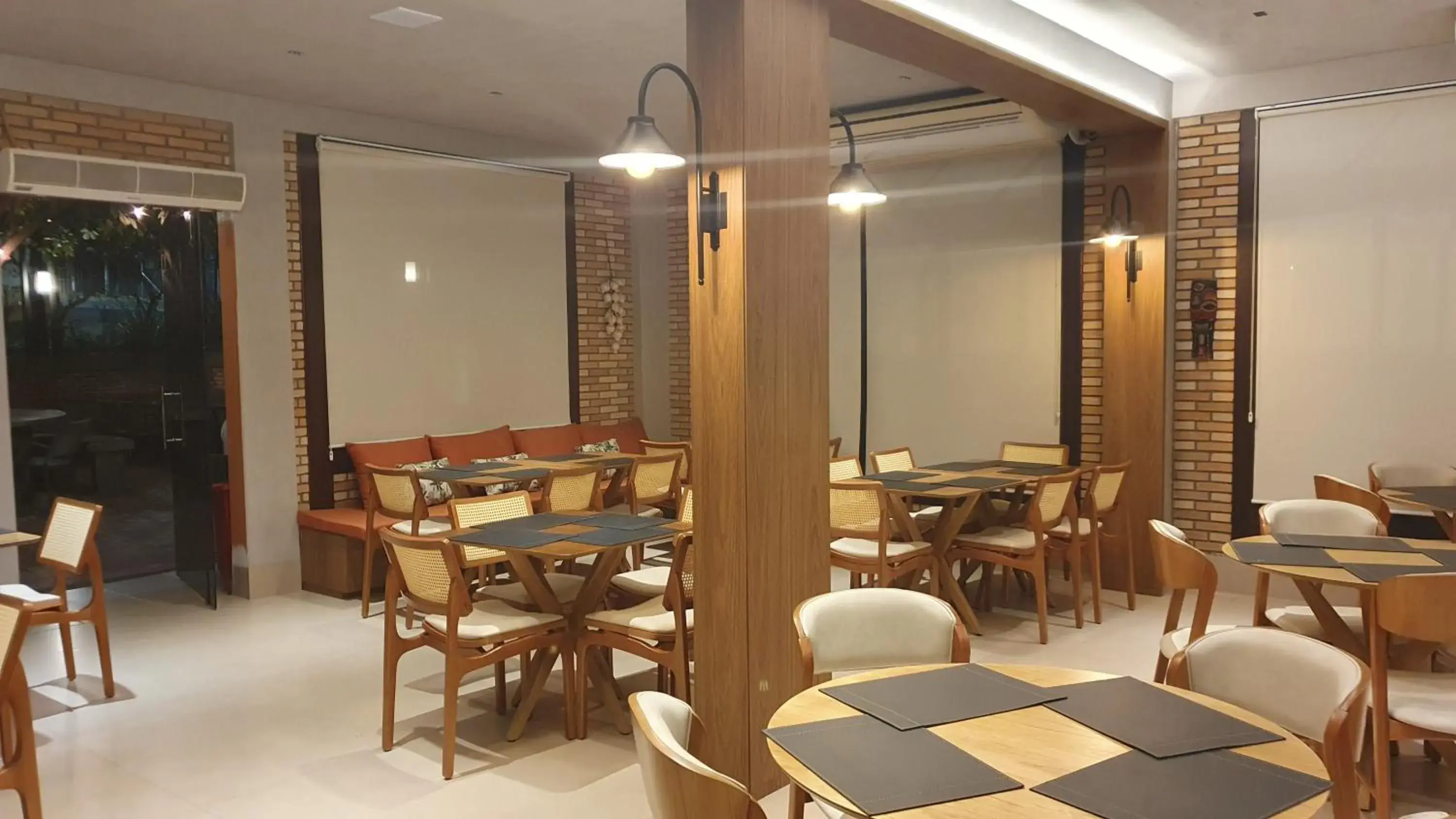 Restaurant/places to eat in Hotel das Palmeiras Restaurant/places to eat in Hotel das Palmeiras