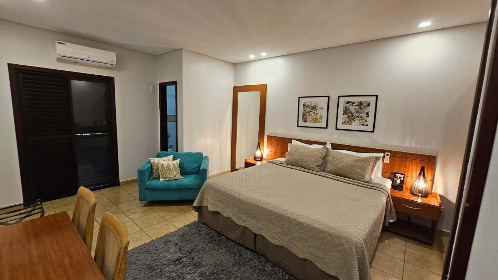 Bed in Hotel das Palmeiras