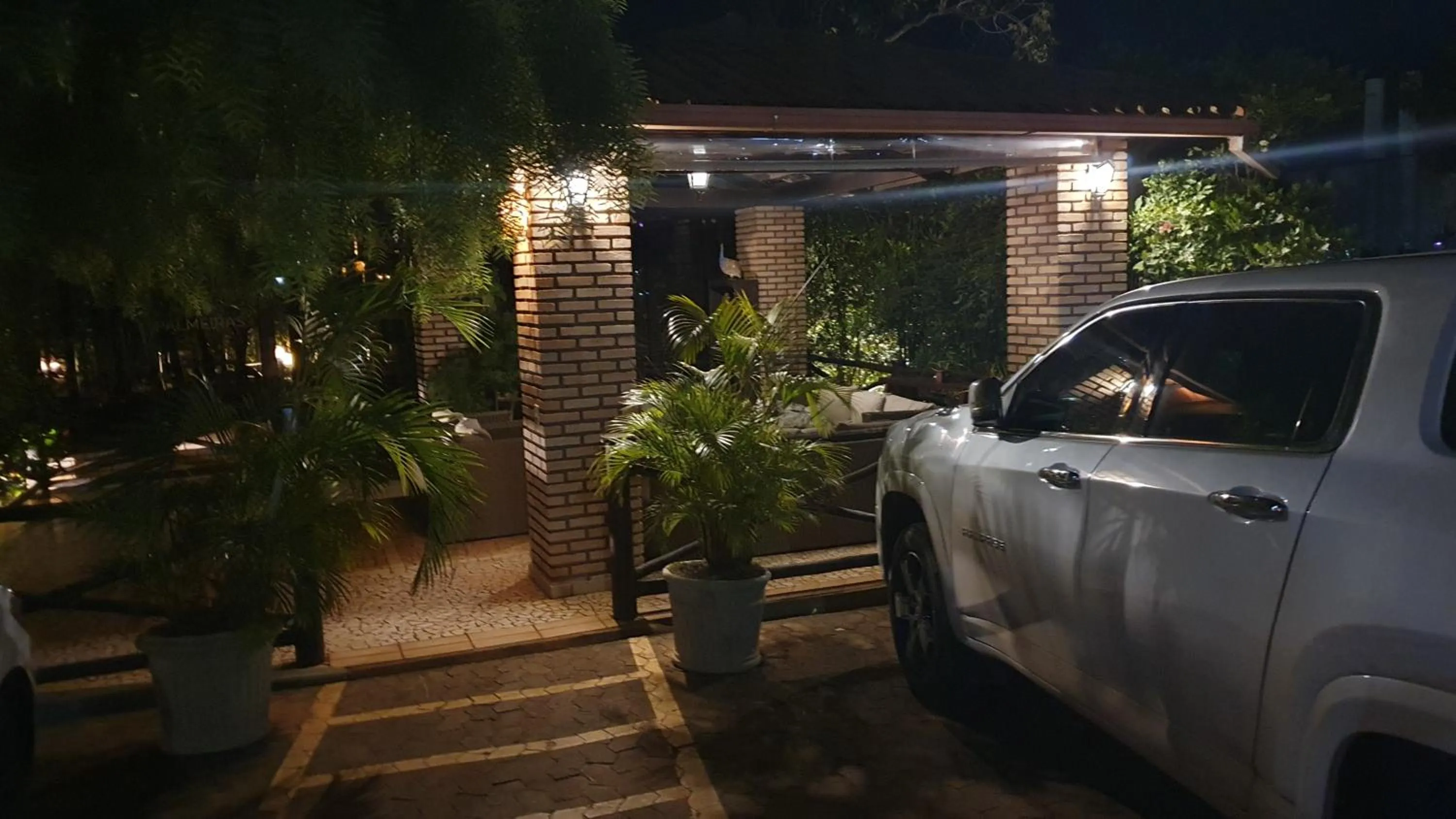 Property building in Hotel das Palmeiras