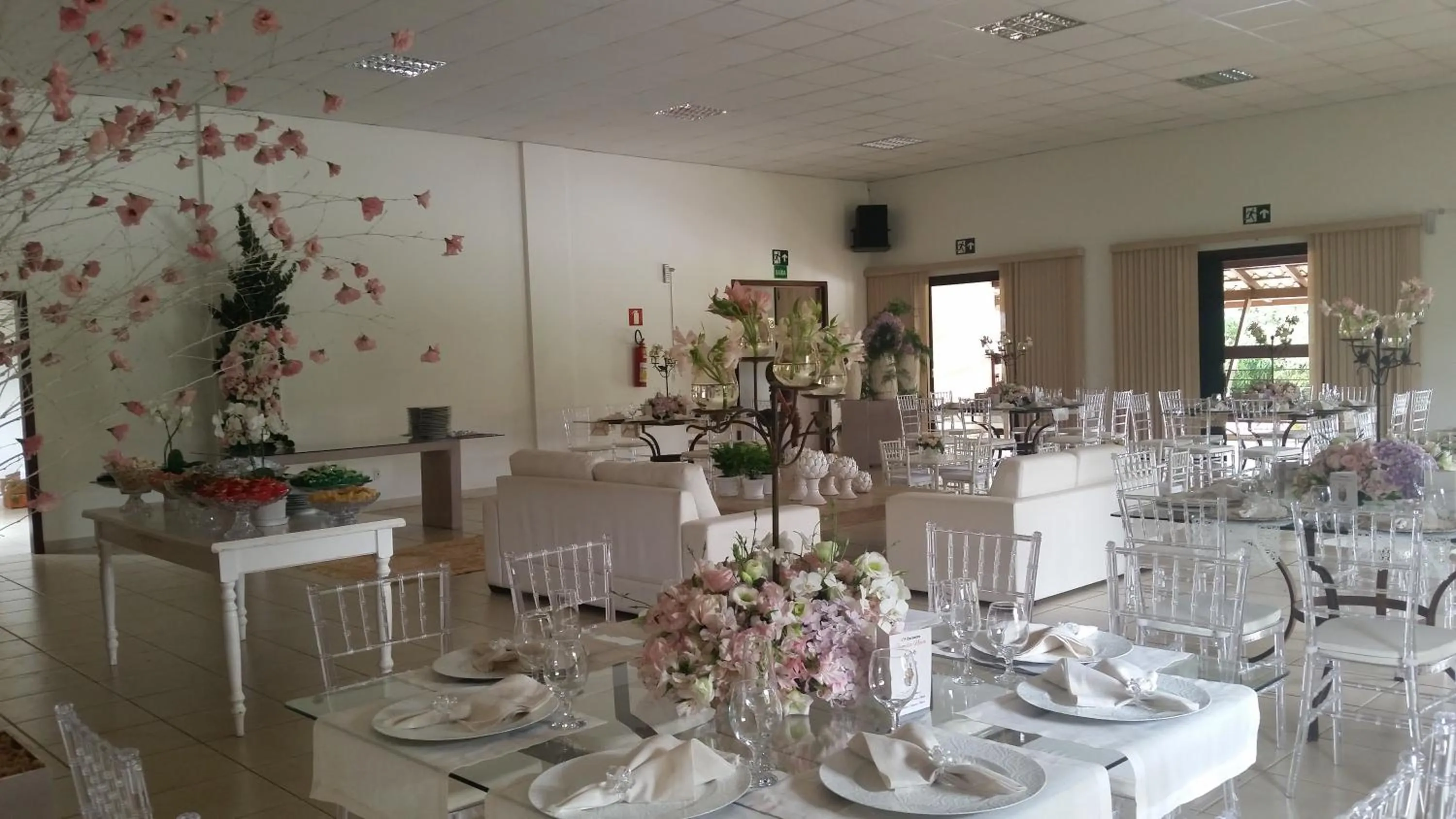 Property building in Hotel das Palmeiras