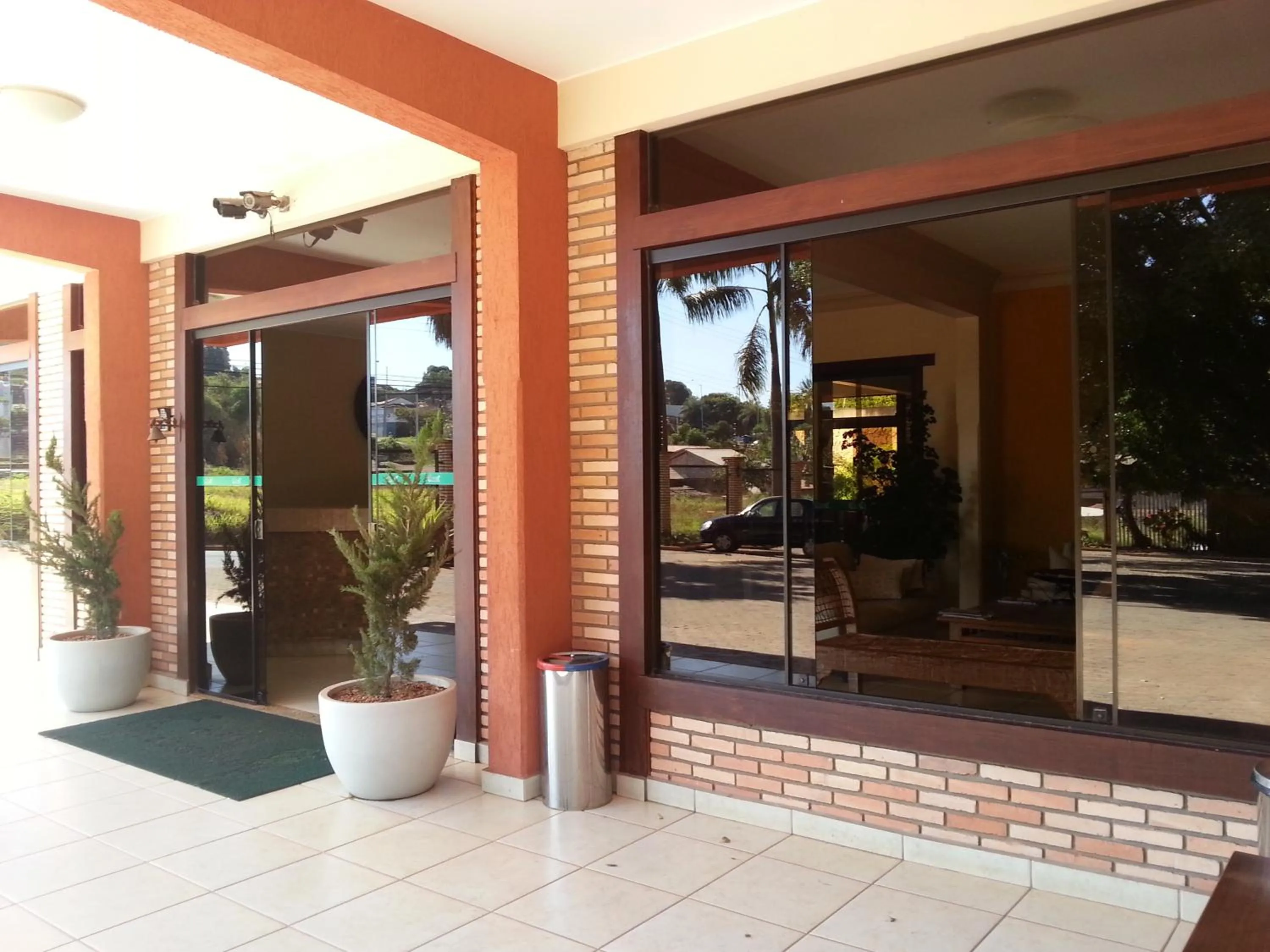 Facade/entrance in Hotel das Palmeiras