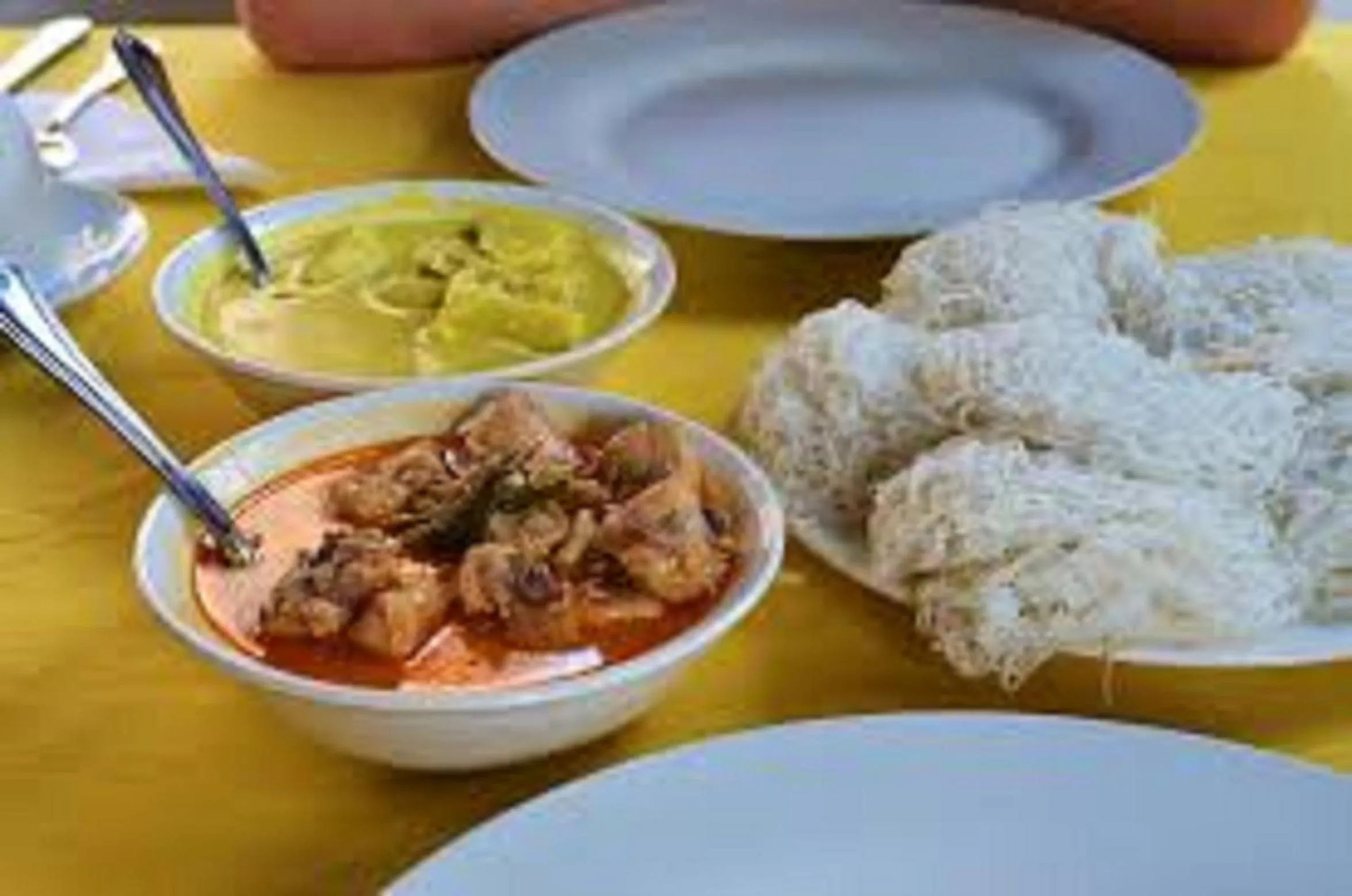 Asian breakfast in Jagabay Resort & Surfing School